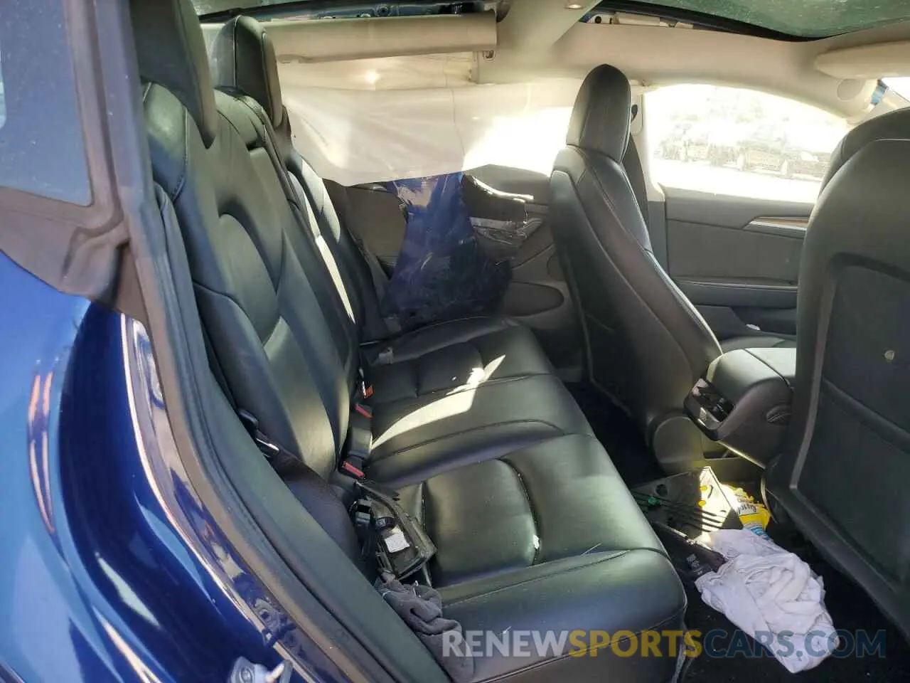 10 Photograph of a damaged car 5YJ3E1EAXNF304502 TESLA MODEL 3 2022