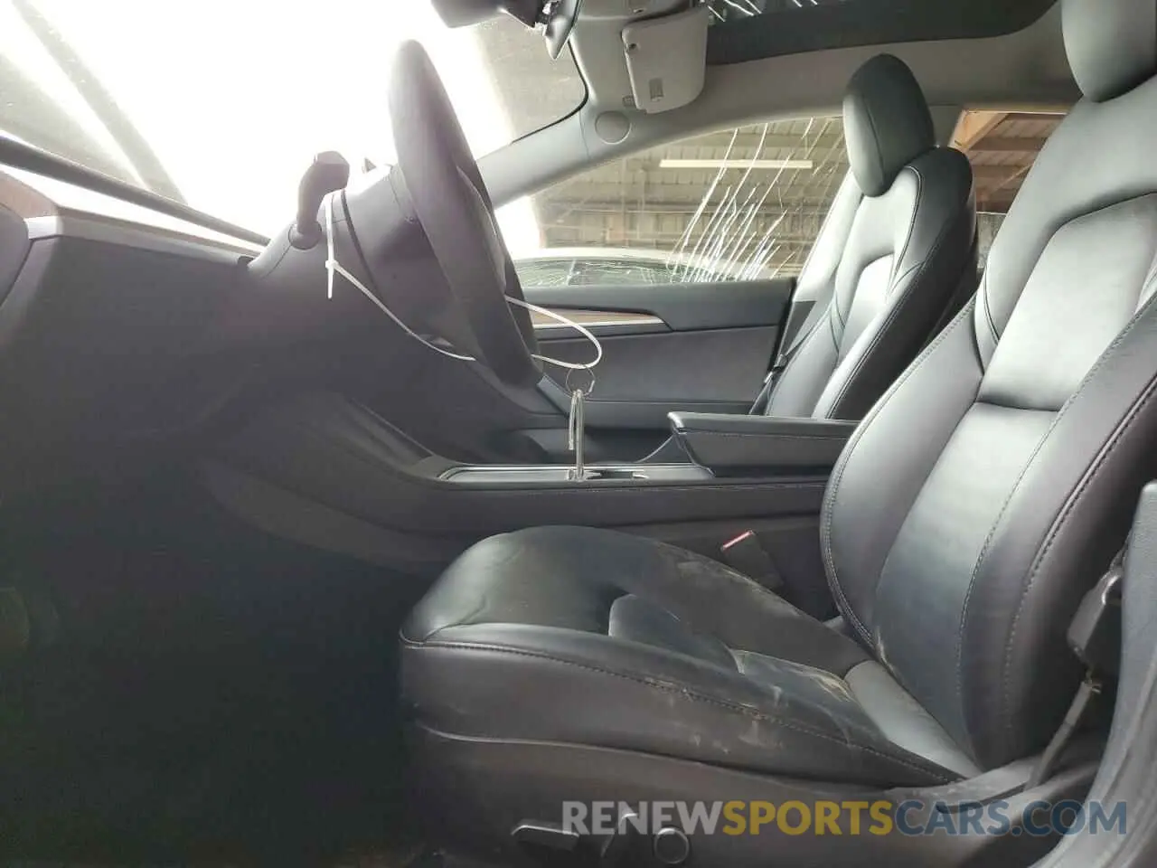 7 Photograph of a damaged car 5YJ3E1EAXNF304743 TESLA MODEL 3 2022