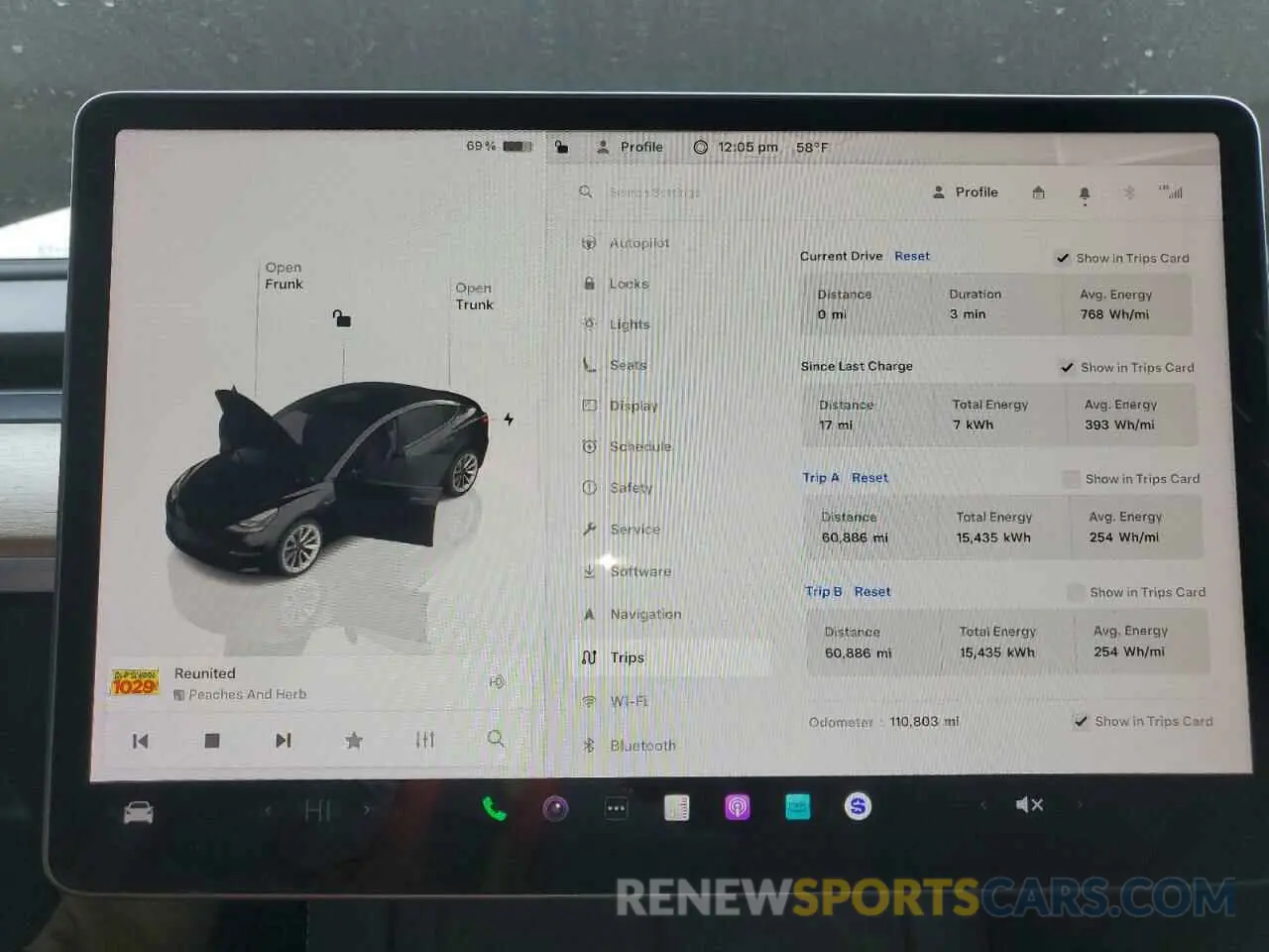 9 Photograph of a damaged car 5YJ3E1EAXNF304743 TESLA MODEL 3 2022