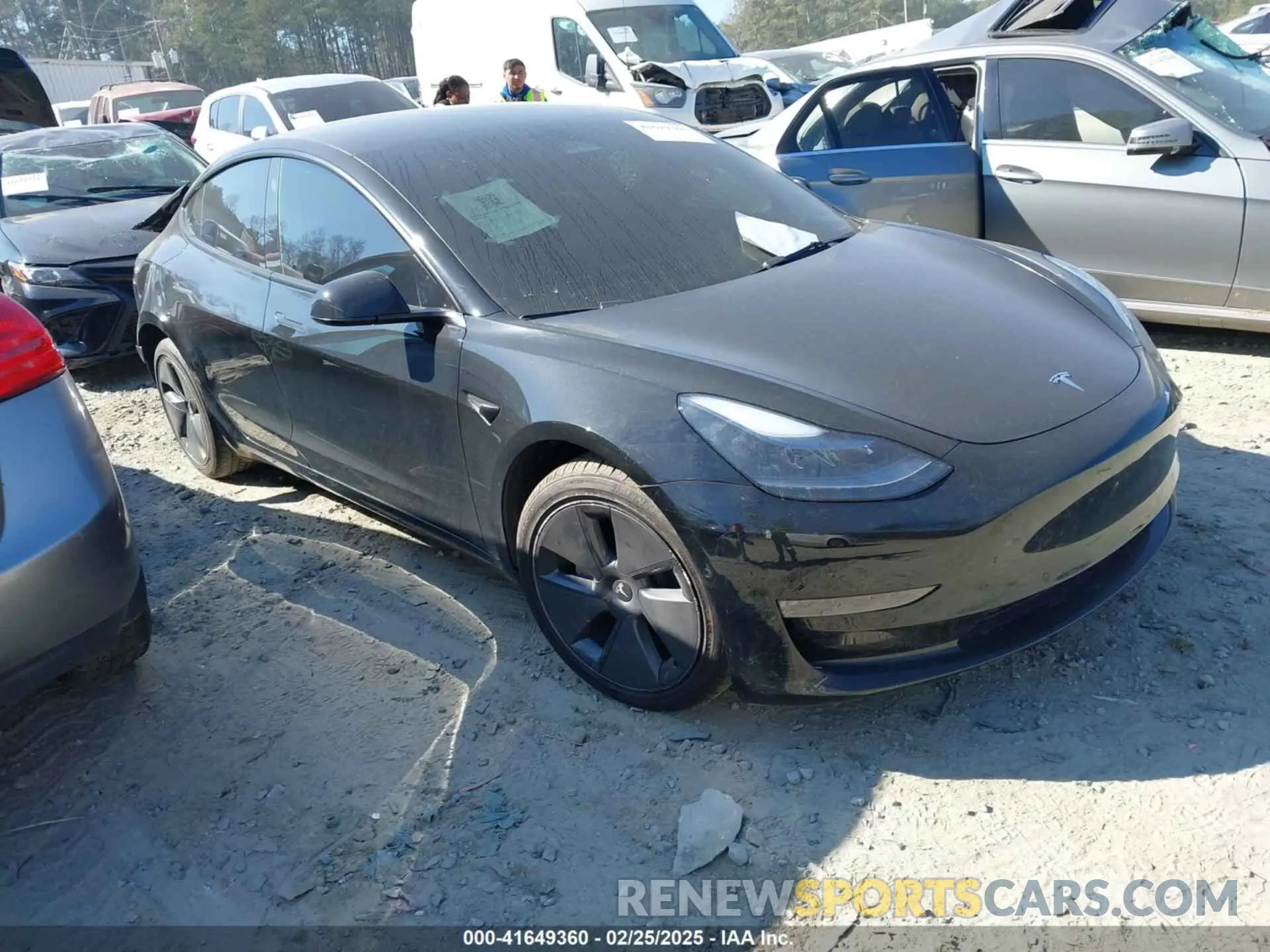 1 Photograph of a damaged car 5YJ3E1EAXNF305410 TESLA MODEL 3 2022