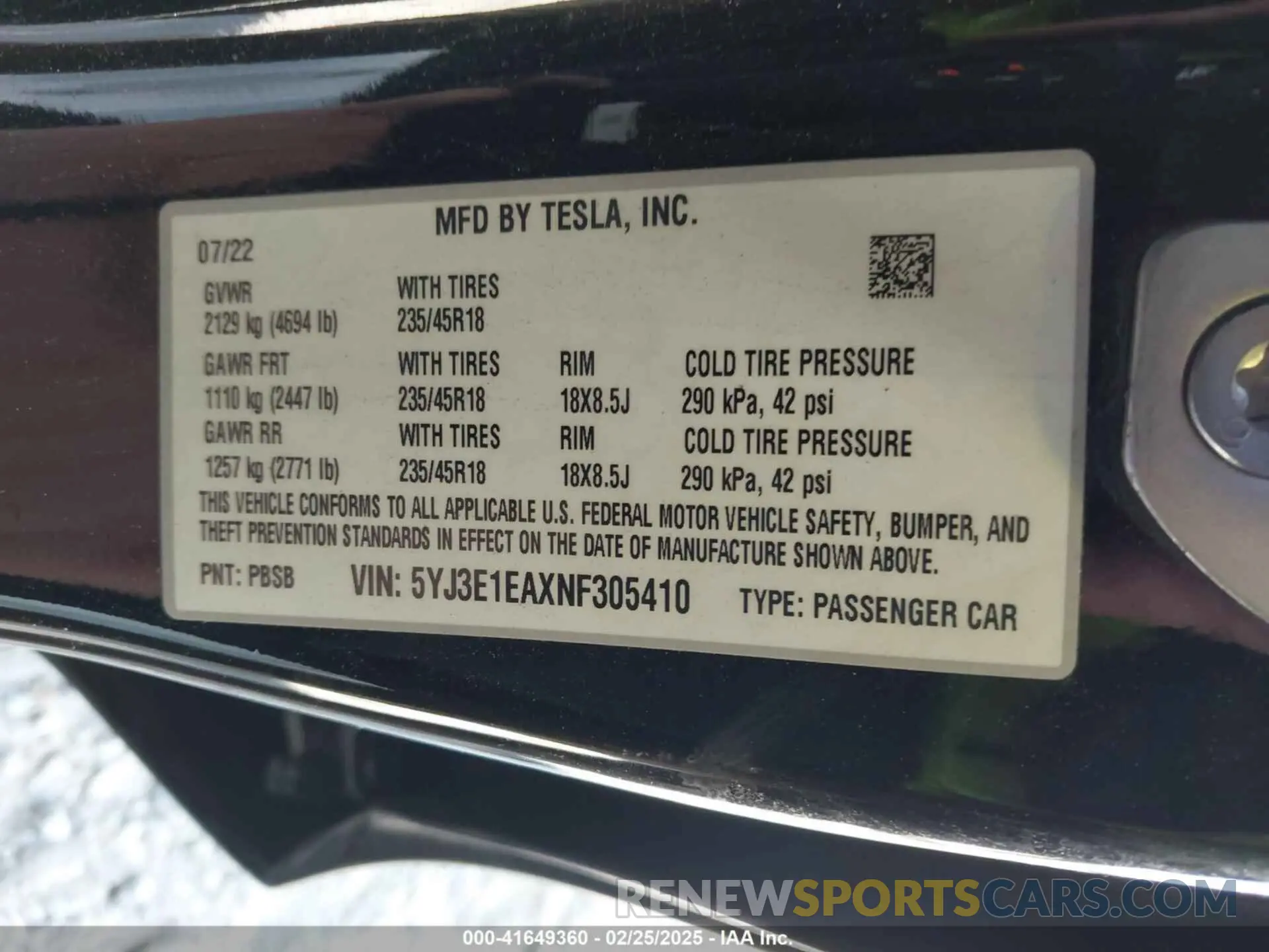 9 Photograph of a damaged car 5YJ3E1EAXNF305410 TESLA MODEL 3 2022