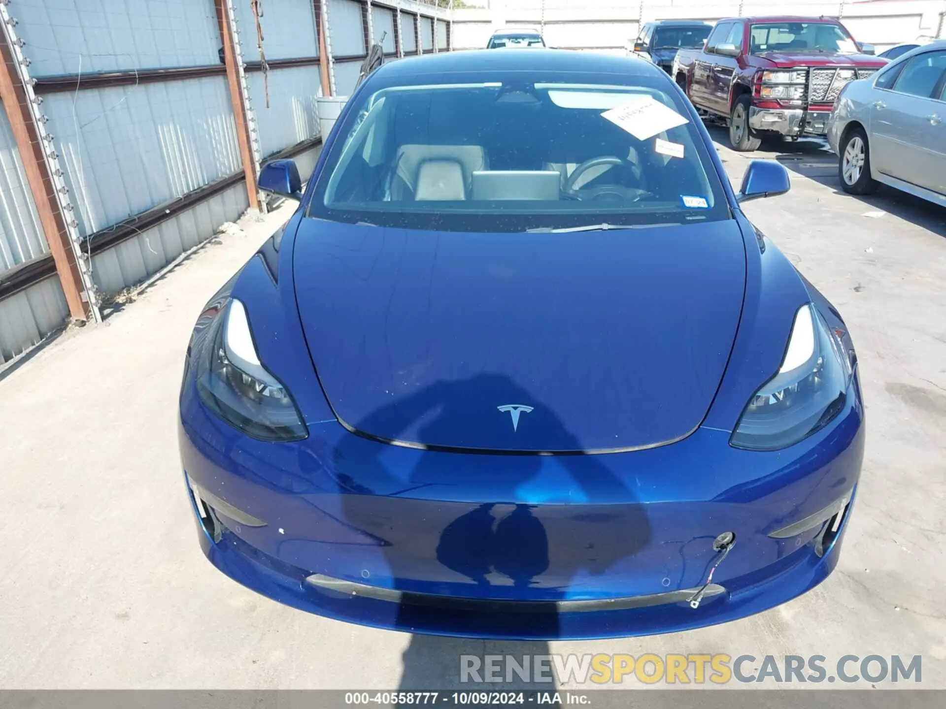 11 Photograph of a damaged car 5YJ3E1EAXNF305813 TESLA MODEL 3 2022