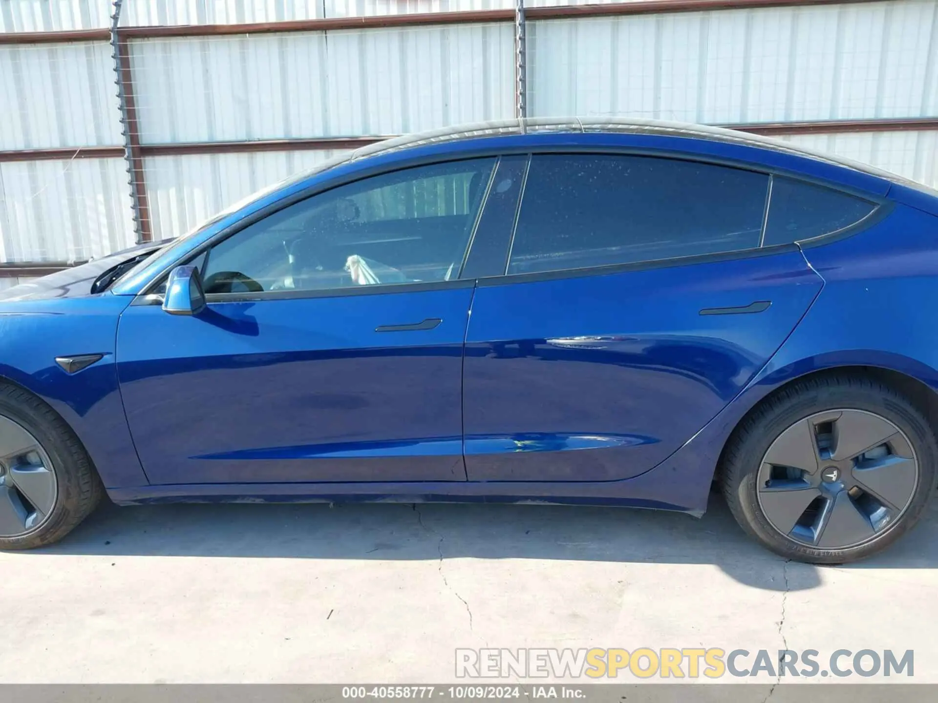 13 Photograph of a damaged car 5YJ3E1EAXNF305813 TESLA MODEL 3 2022