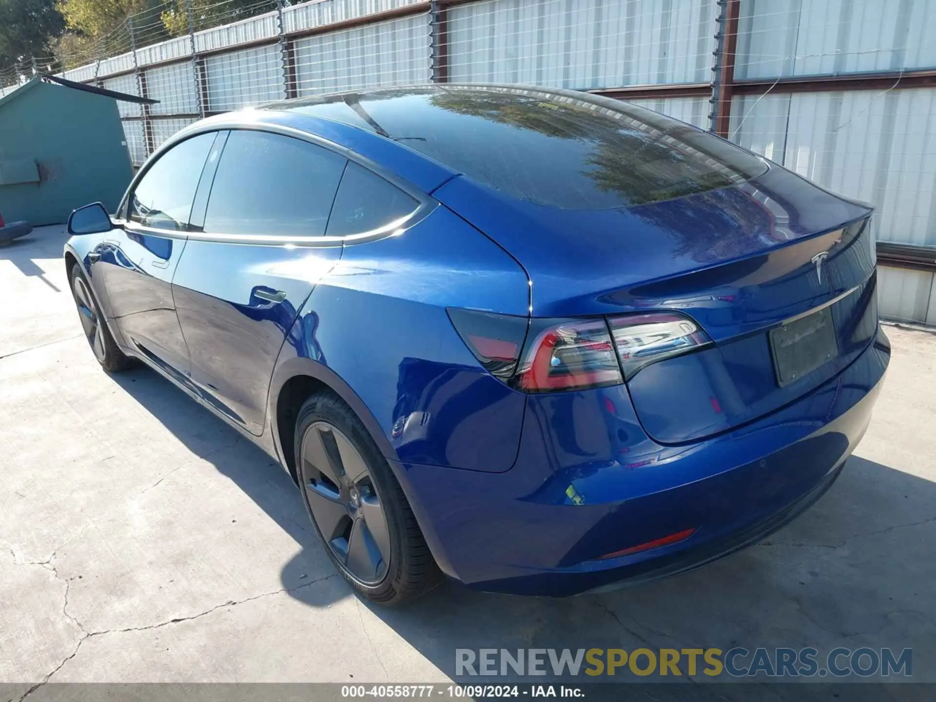 3 Photograph of a damaged car 5YJ3E1EAXNF305813 TESLA MODEL 3 2022