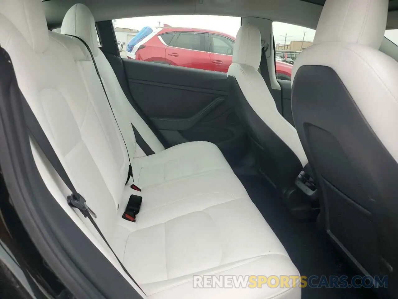 11 Photograph of a damaged car 5YJ3E1EAXNF310994 TESLA MODEL 3 2022