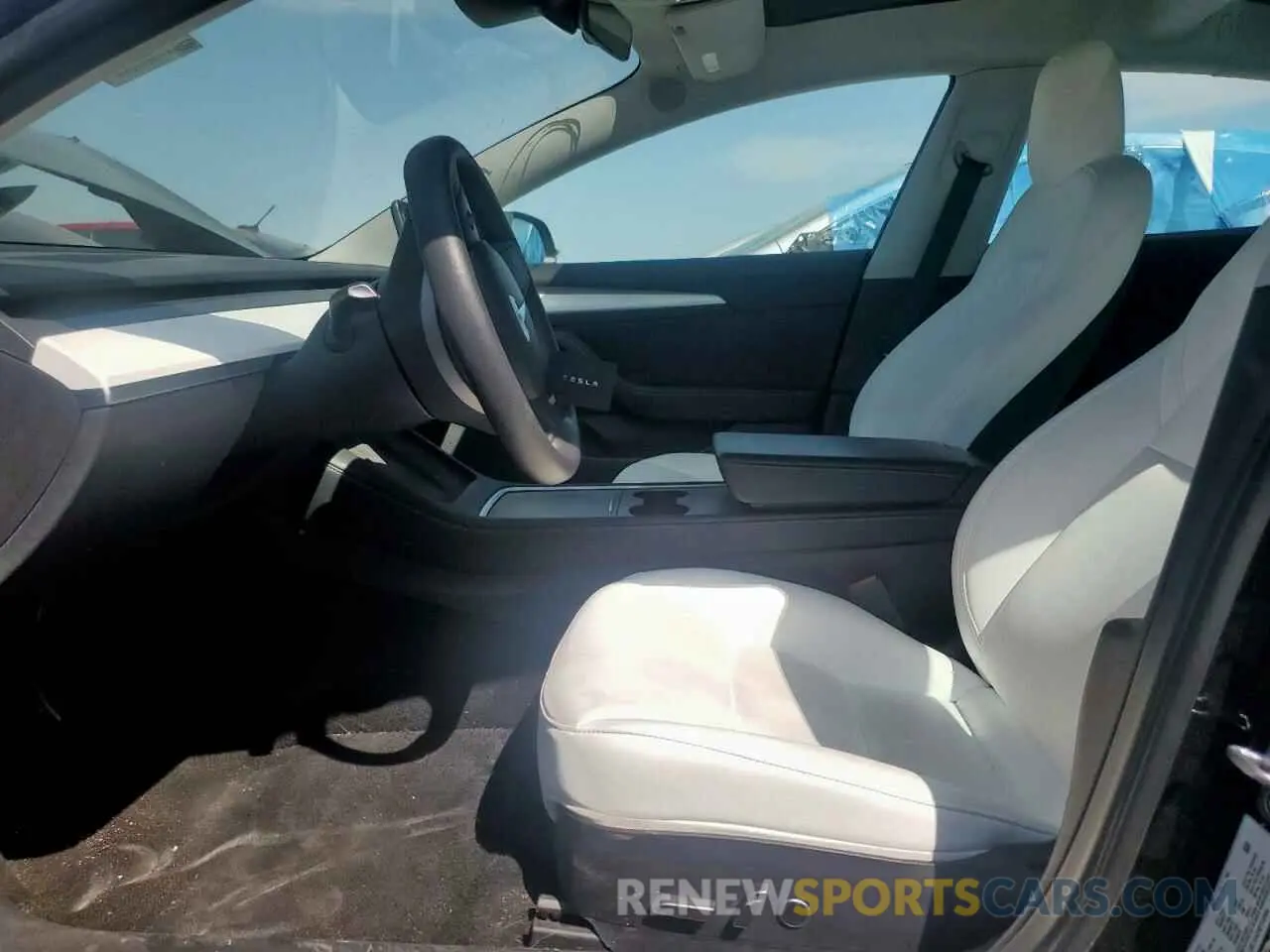 7 Photograph of a damaged car 5YJ3E1EAXNF310994 TESLA MODEL 3 2022