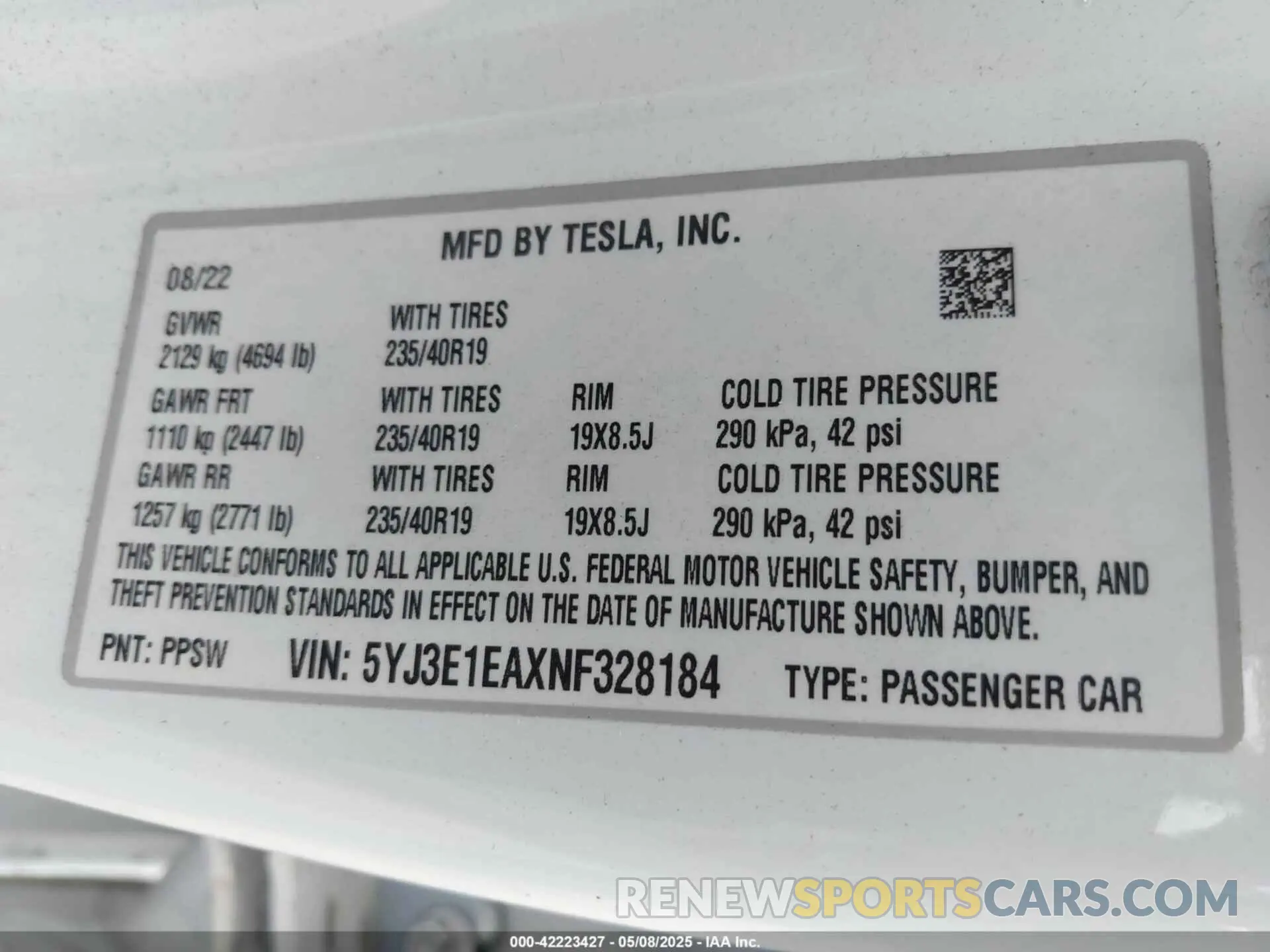 9 Photograph of a damaged car 5YJ3E1EAXNF328184 TESLA MODEL 3 2022
