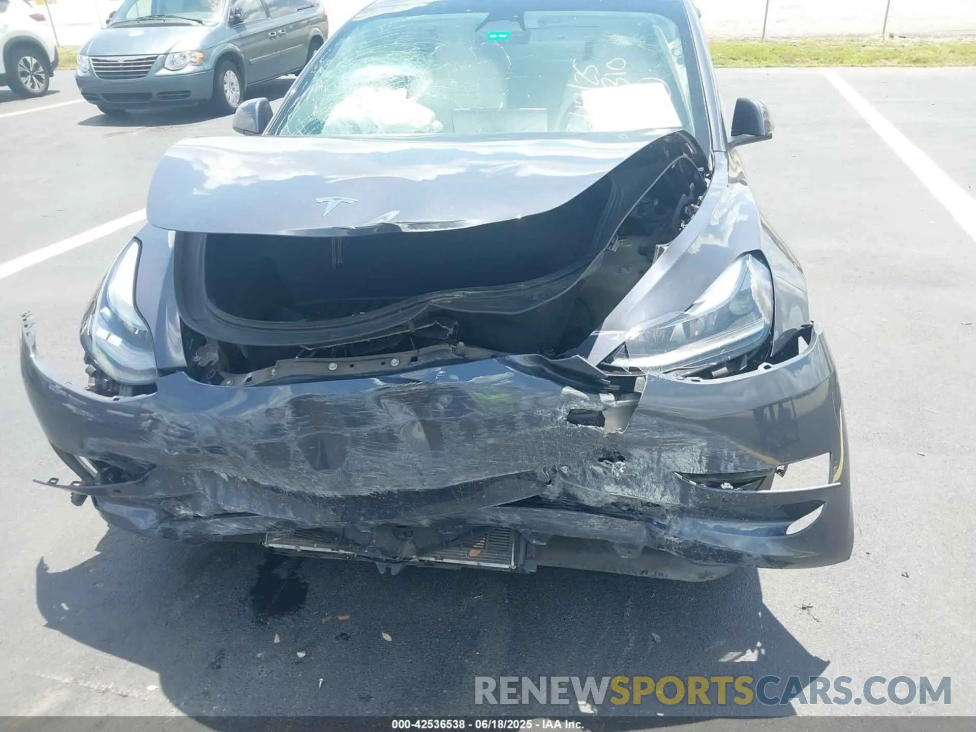 6 Photograph of a damaged car 5YJ3E1EAXNF343350 TESLA MODEL 3 2022
