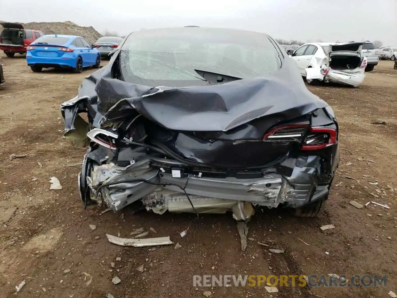 6 Photograph of a damaged car 5YJ3E1EAXNF368572 TESLA MODEL 3 2022