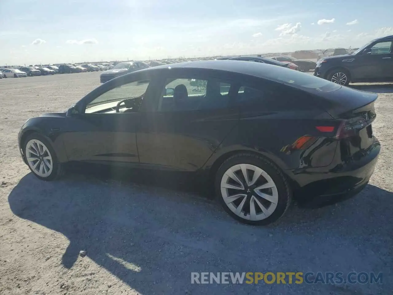 2 Photograph of a damaged car 5YJ3E1EAXNF369334 TESLA MODEL 3 2022