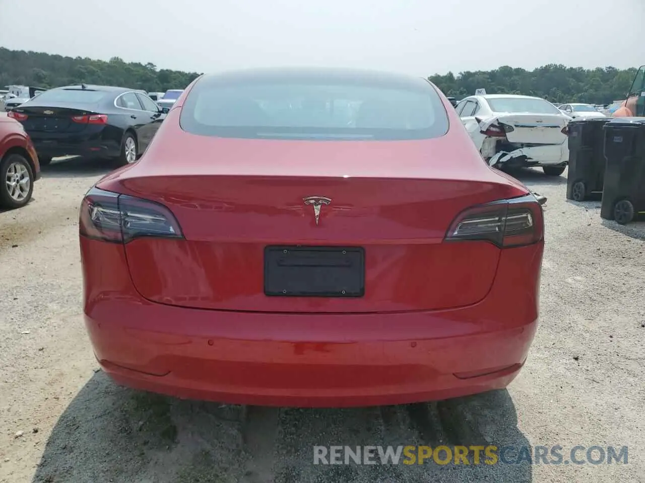 6 Photograph of a damaged car 5YJ3E1EAXNF369821 TESLA MODEL 3 2022