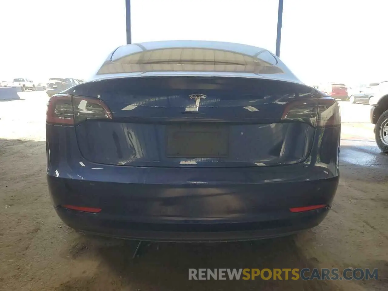 6 Photograph of a damaged car 5YJ3E1EAXNF370452 TESLA MODEL 3 2022