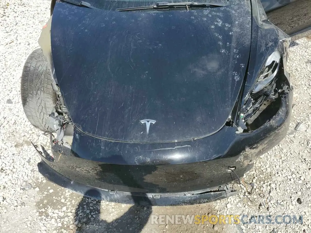 11 Photograph of a damaged car 5YJ3E1EAXNF371195 TESLA MODEL 3 2022