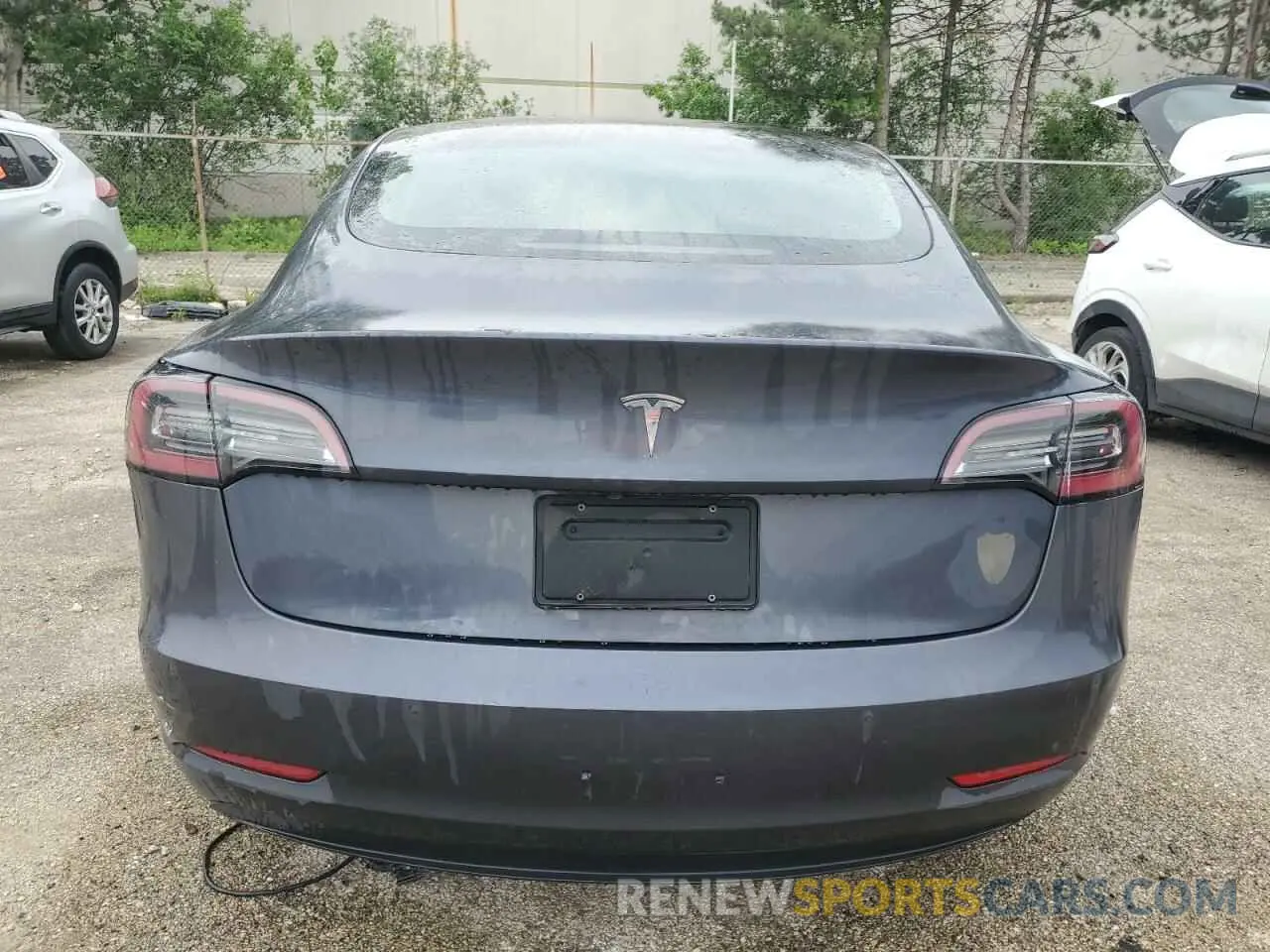 6 Photograph of a damaged car 5YJ3E1EAXNF371505 TESLA MODEL 3 2022