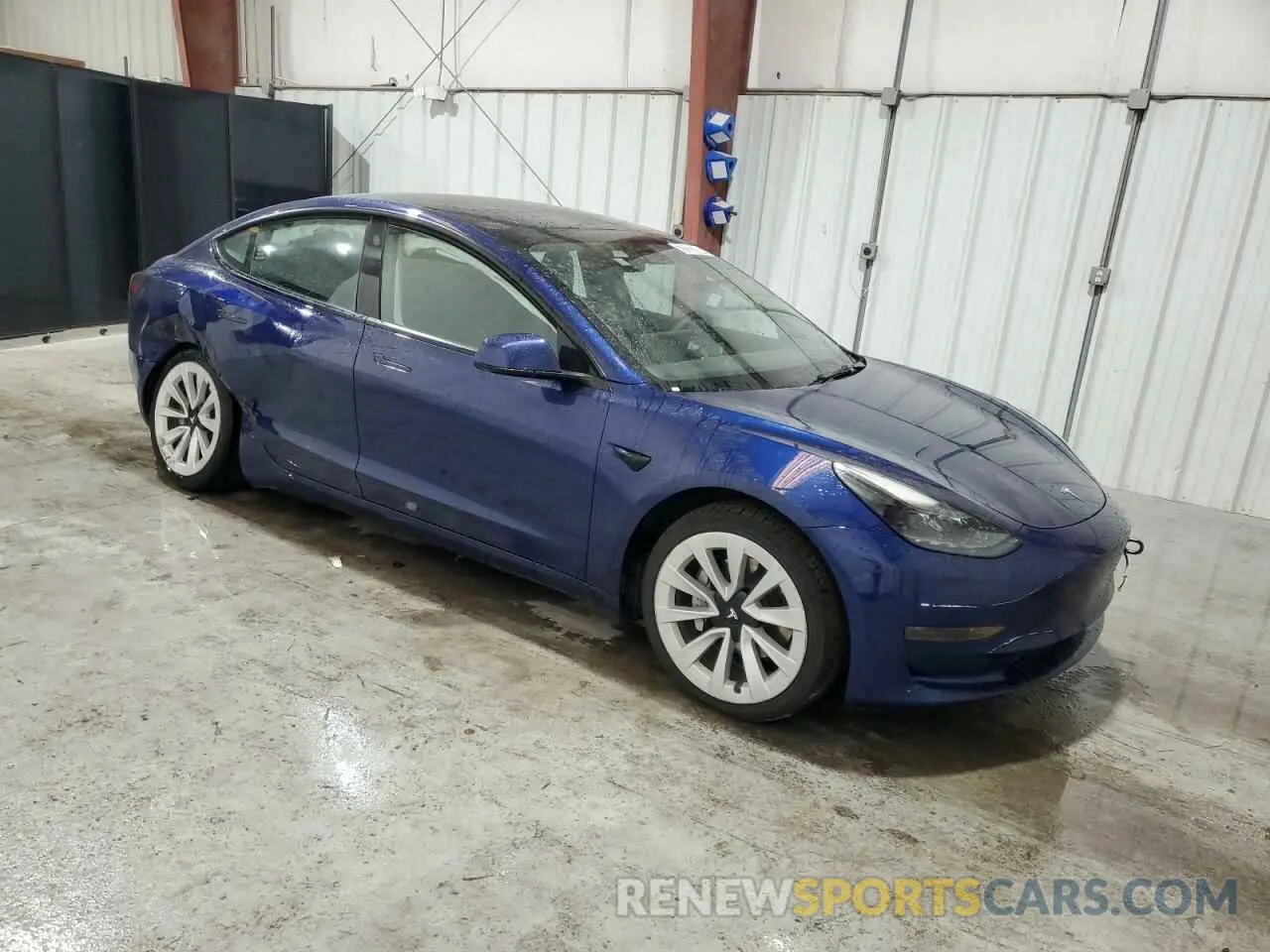 4 Photograph of a damaged car 5YJ3E1EAXNF371942 TESLA MODEL 3 2022