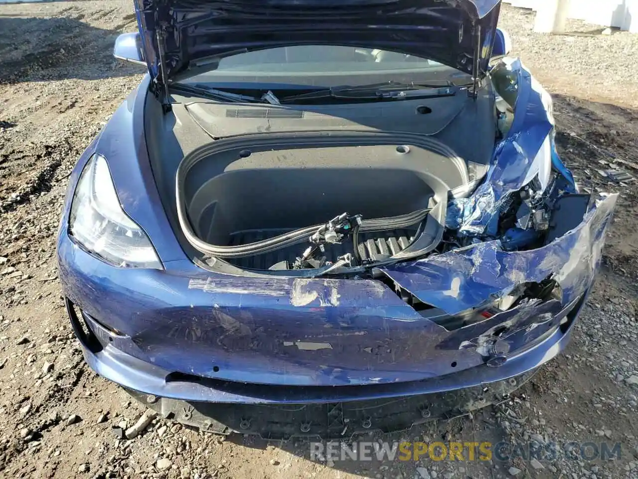 11 Photograph of a damaged car 5YJ3E1EAXNF372539 TESLA MODEL 3 2022