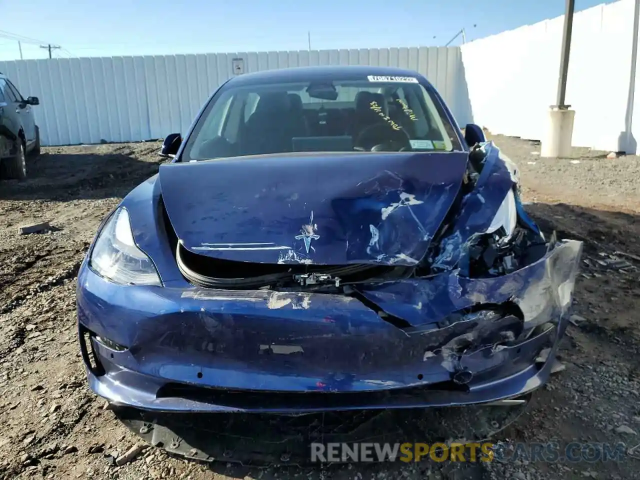 5 Photograph of a damaged car 5YJ3E1EAXNF372539 TESLA MODEL 3 2022