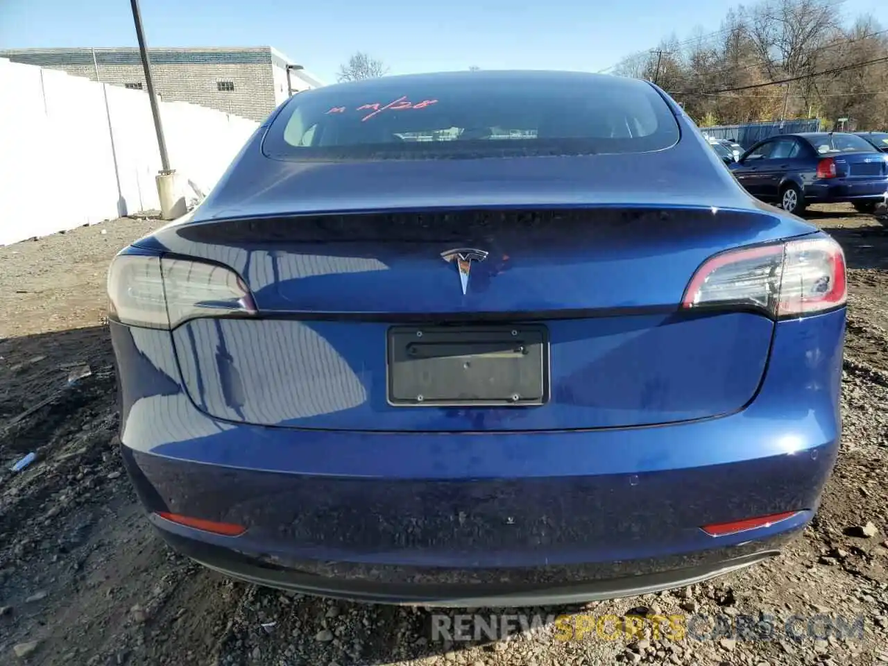 6 Photograph of a damaged car 5YJ3E1EAXNF372539 TESLA MODEL 3 2022