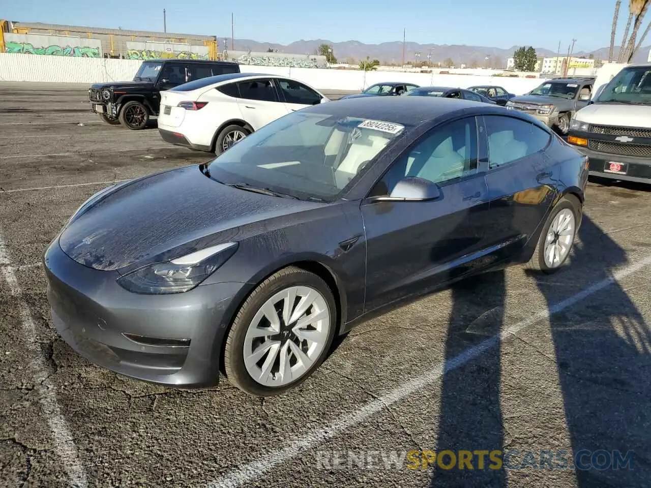 1 Photograph of a damaged car 5YJ3E1EAXNF374601 TESLA MODEL 3 2022