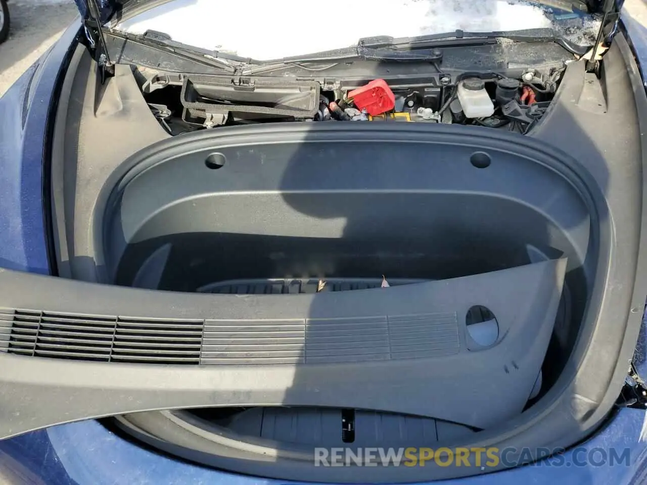 11 Photograph of a damaged car 5YJ3E1EB0NF103121 TESLA MODEL 3 2022