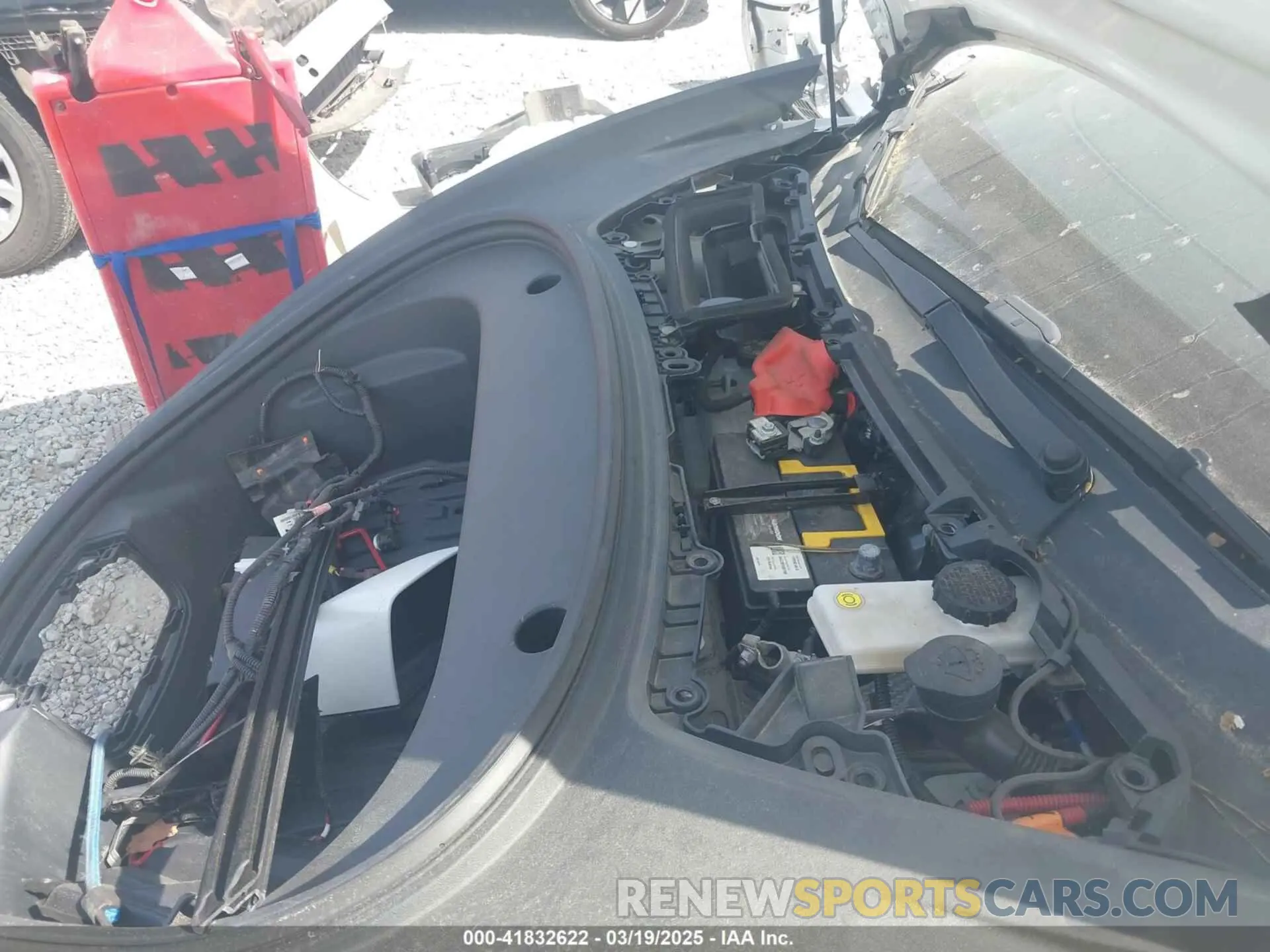 10 Photograph of a damaged car 5YJ3E1EB0NF106570 TESLA MODEL 3 2022