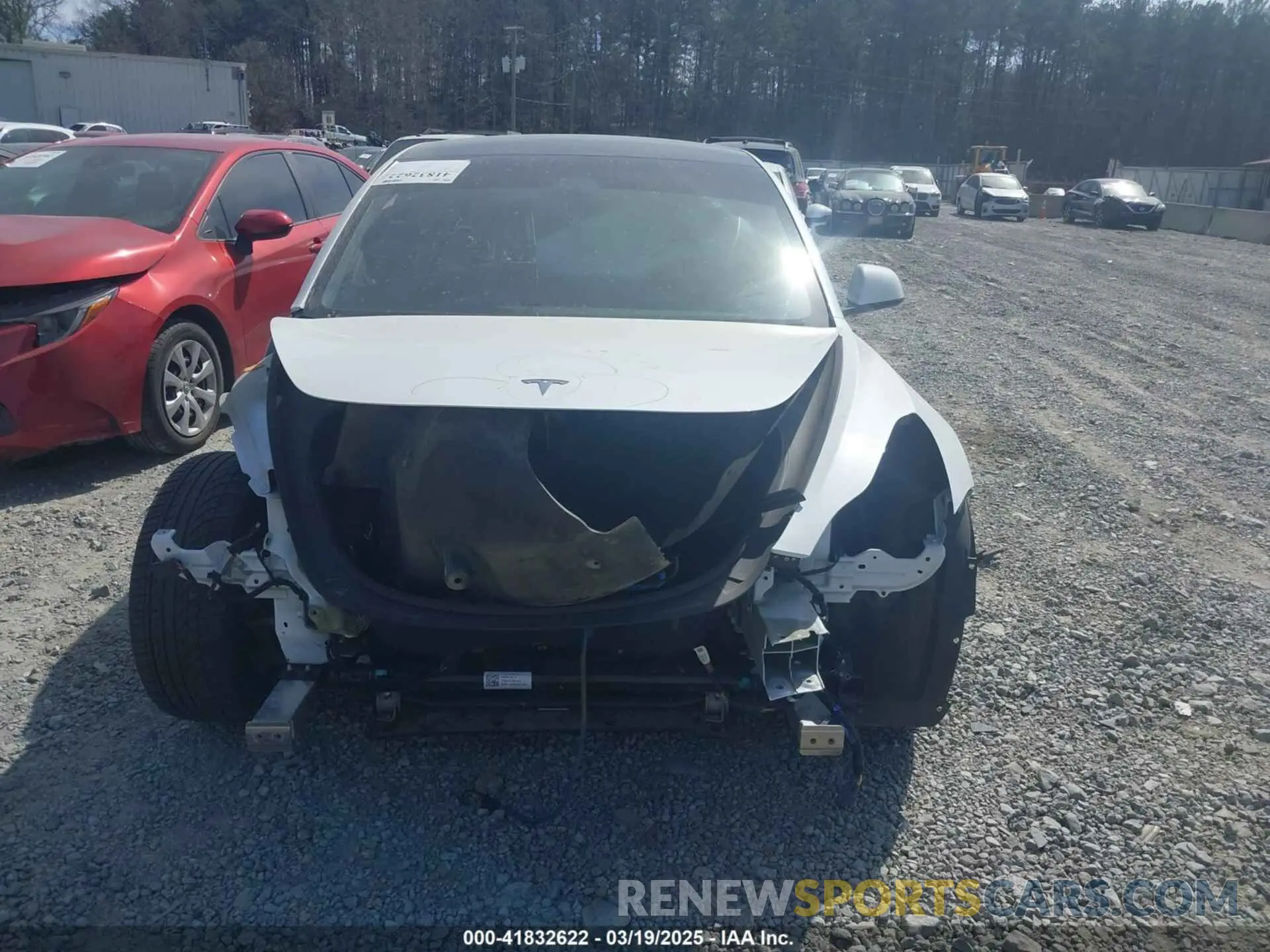 6 Photograph of a damaged car 5YJ3E1EB0NF106570 TESLA MODEL 3 2022