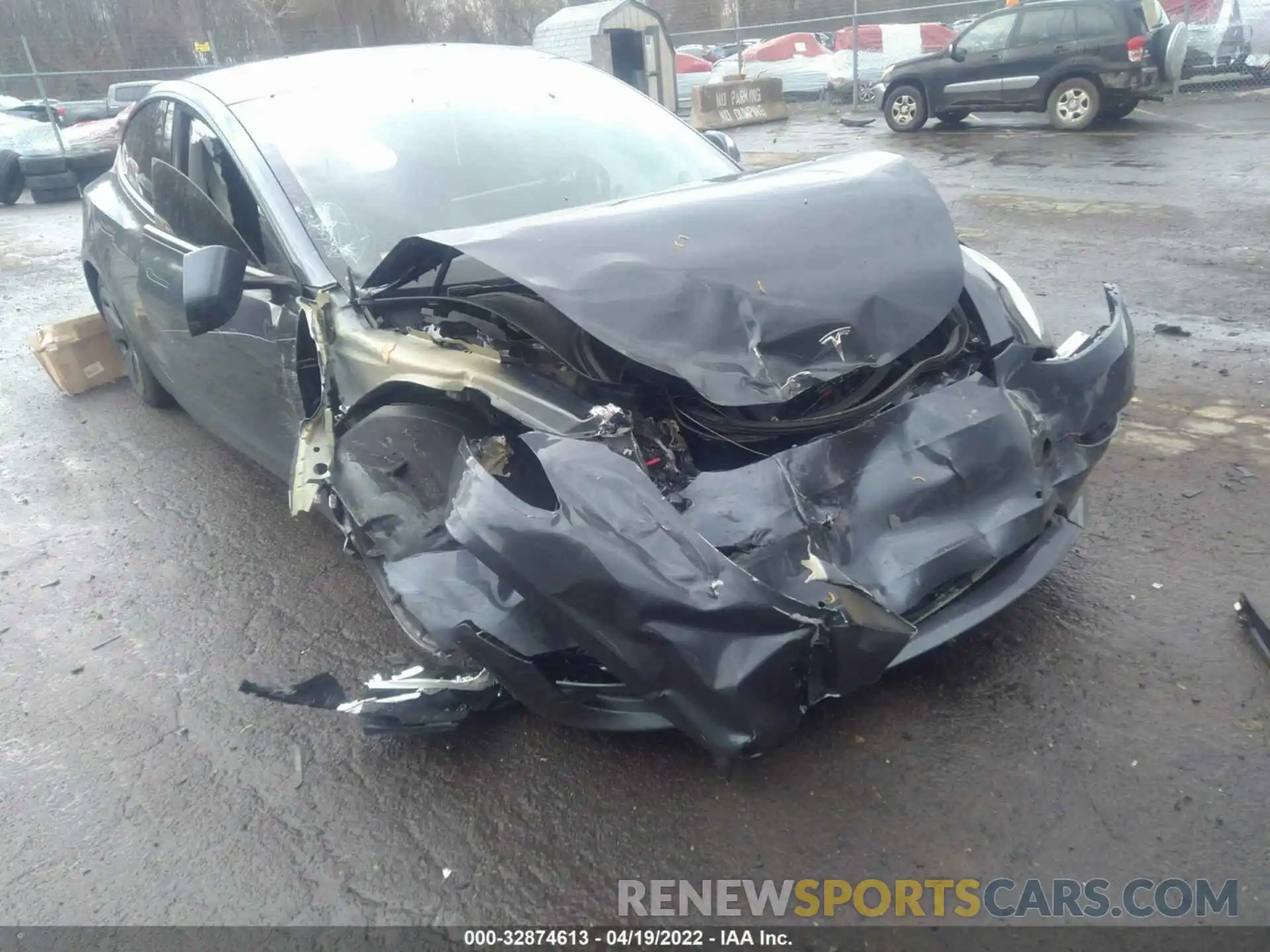 6 Photograph of a damaged car 5YJ3E1EB0NF109047 TESLA MODEL 3 2022