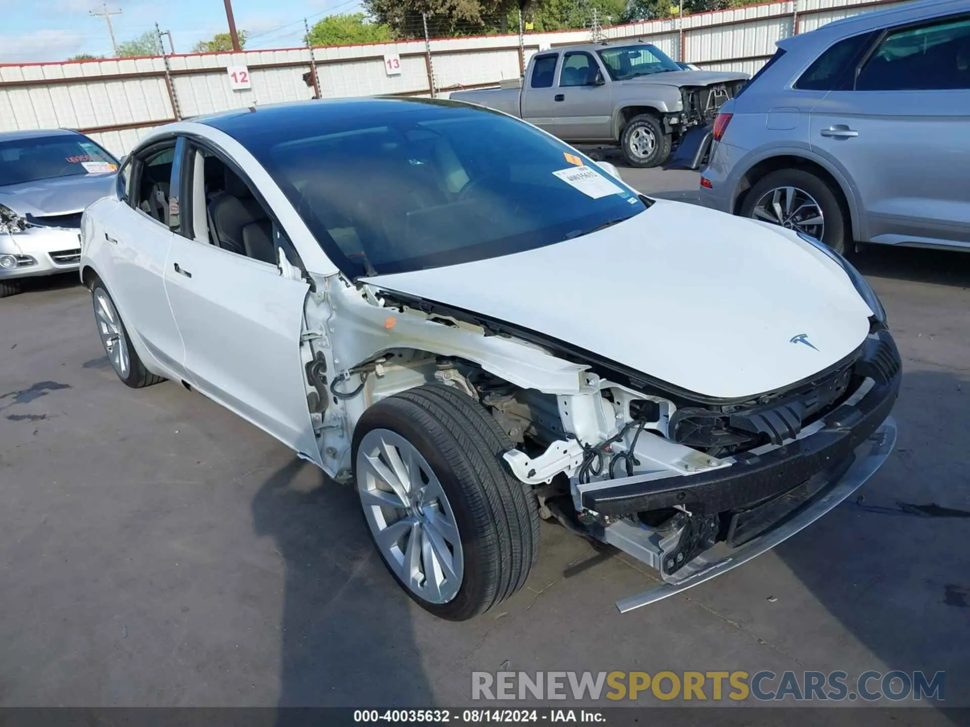 1 Photograph of a damaged car 5YJ3E1EB0NF109291 TESLA MODEL 3 2022