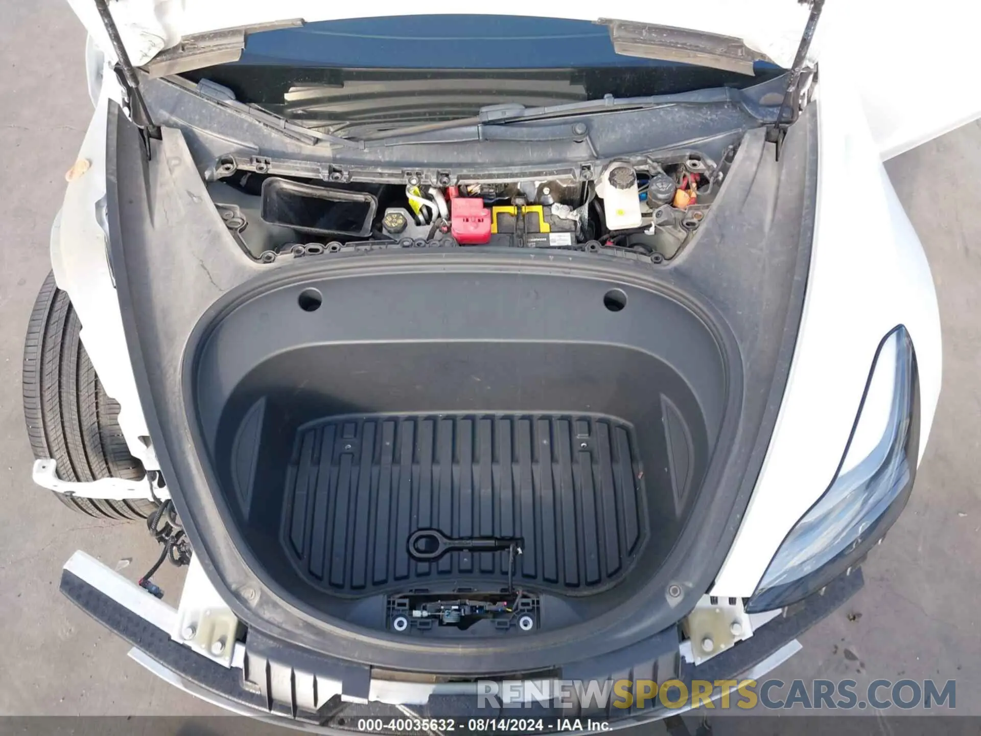 10 Photograph of a damaged car 5YJ3E1EB0NF109291 TESLA MODEL 3 2022