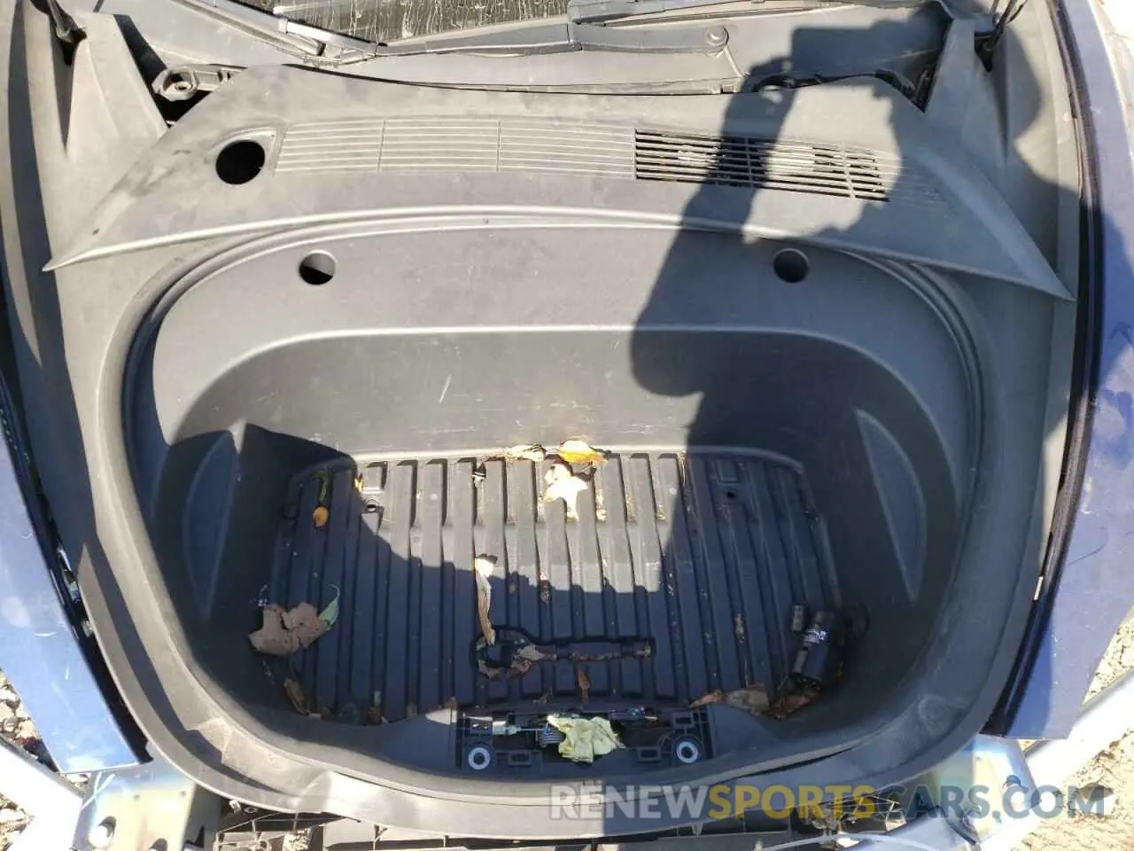 11 Photograph of a damaged car 5YJ3E1EB0NF115205 TESLA MODEL 3 2022