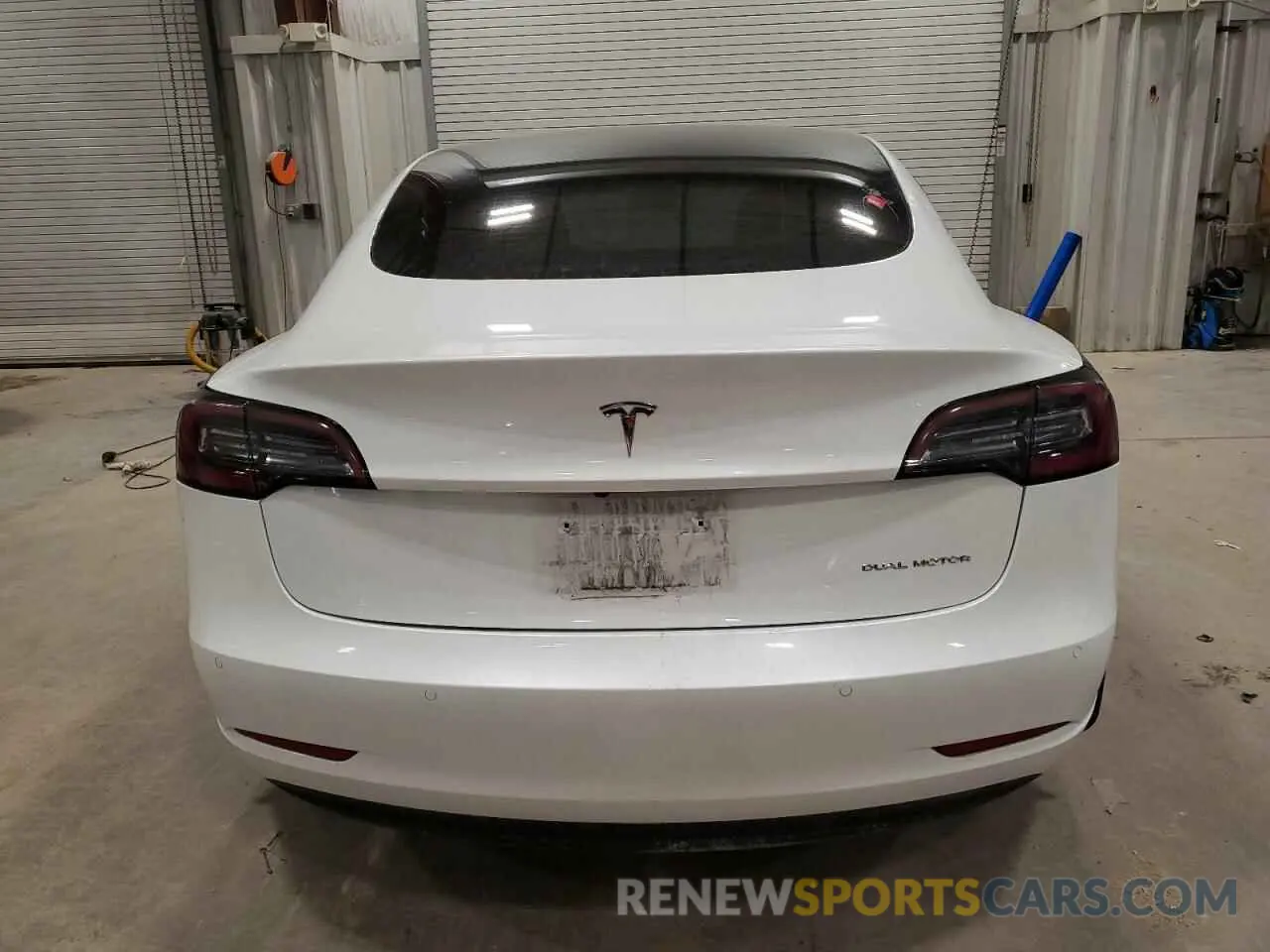 6 Photograph of a damaged car 5YJ3E1EB0NF118654 TESLA MODEL 3 2022