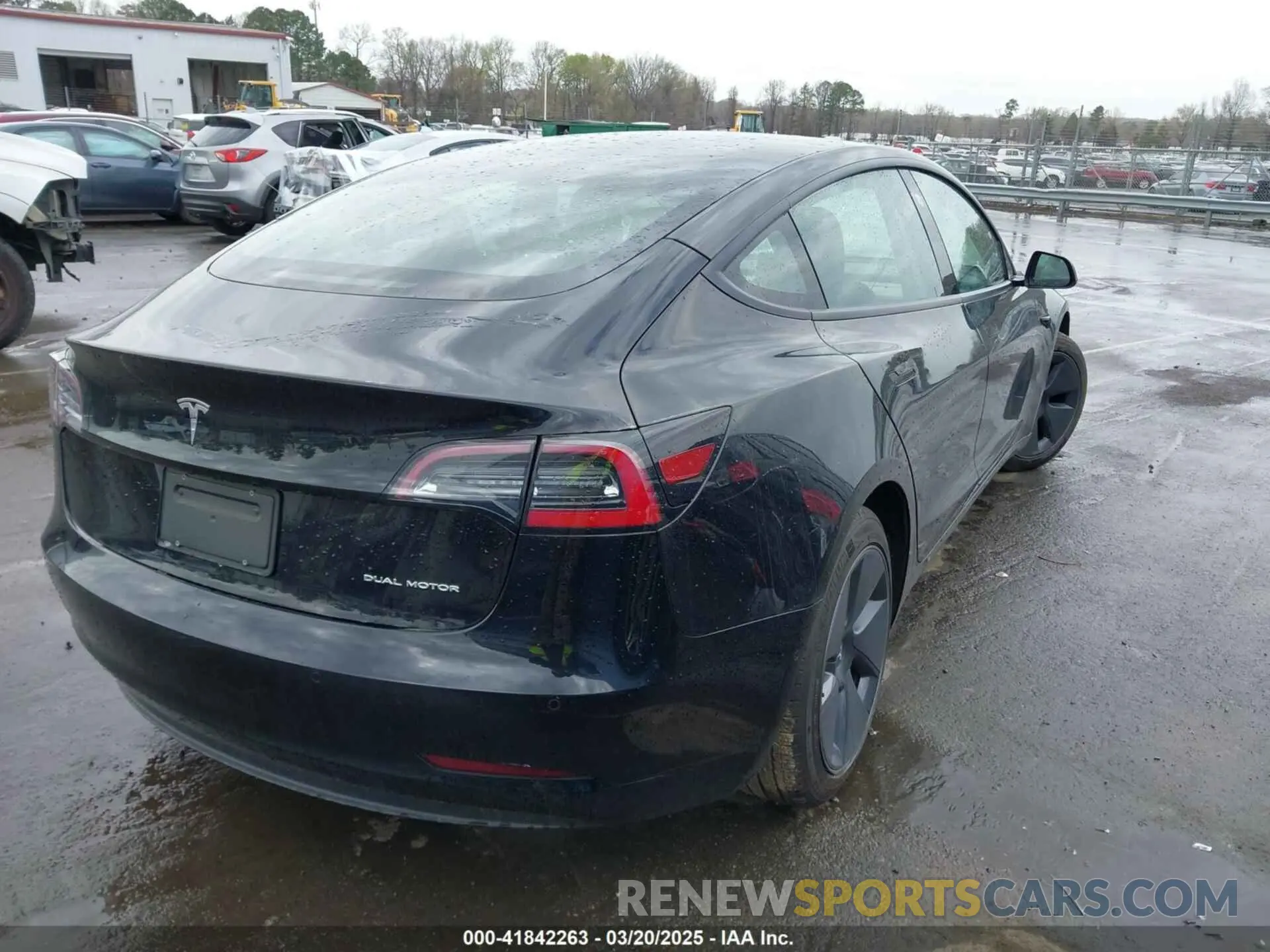 4 Photograph of a damaged car 5YJ3E1EB0NF122249 TESLA MODEL 3 2022