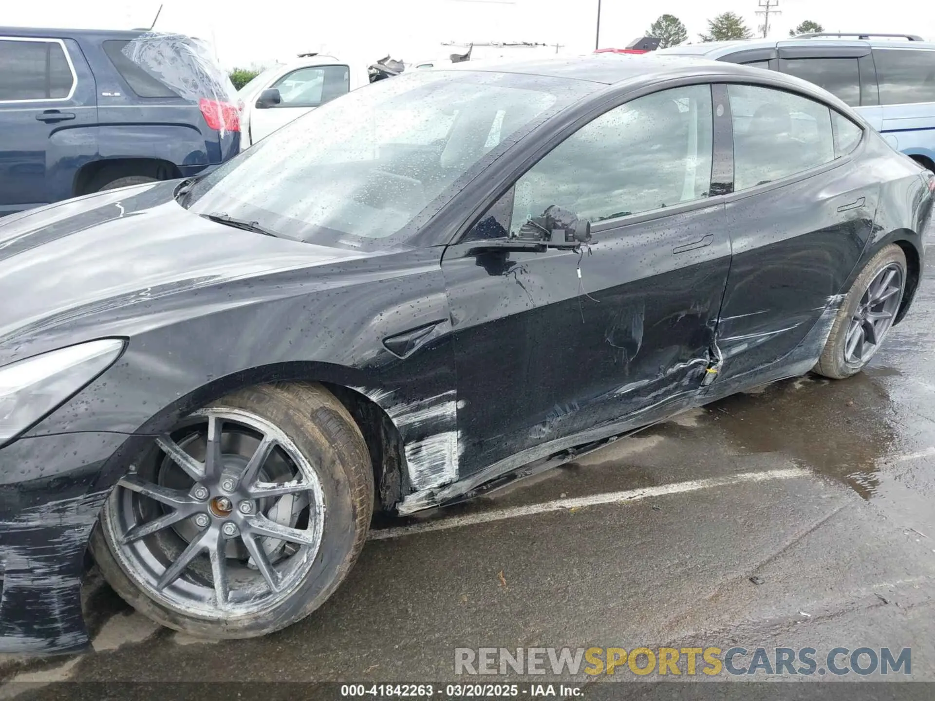 6 Photograph of a damaged car 5YJ3E1EB0NF122249 TESLA MODEL 3 2022