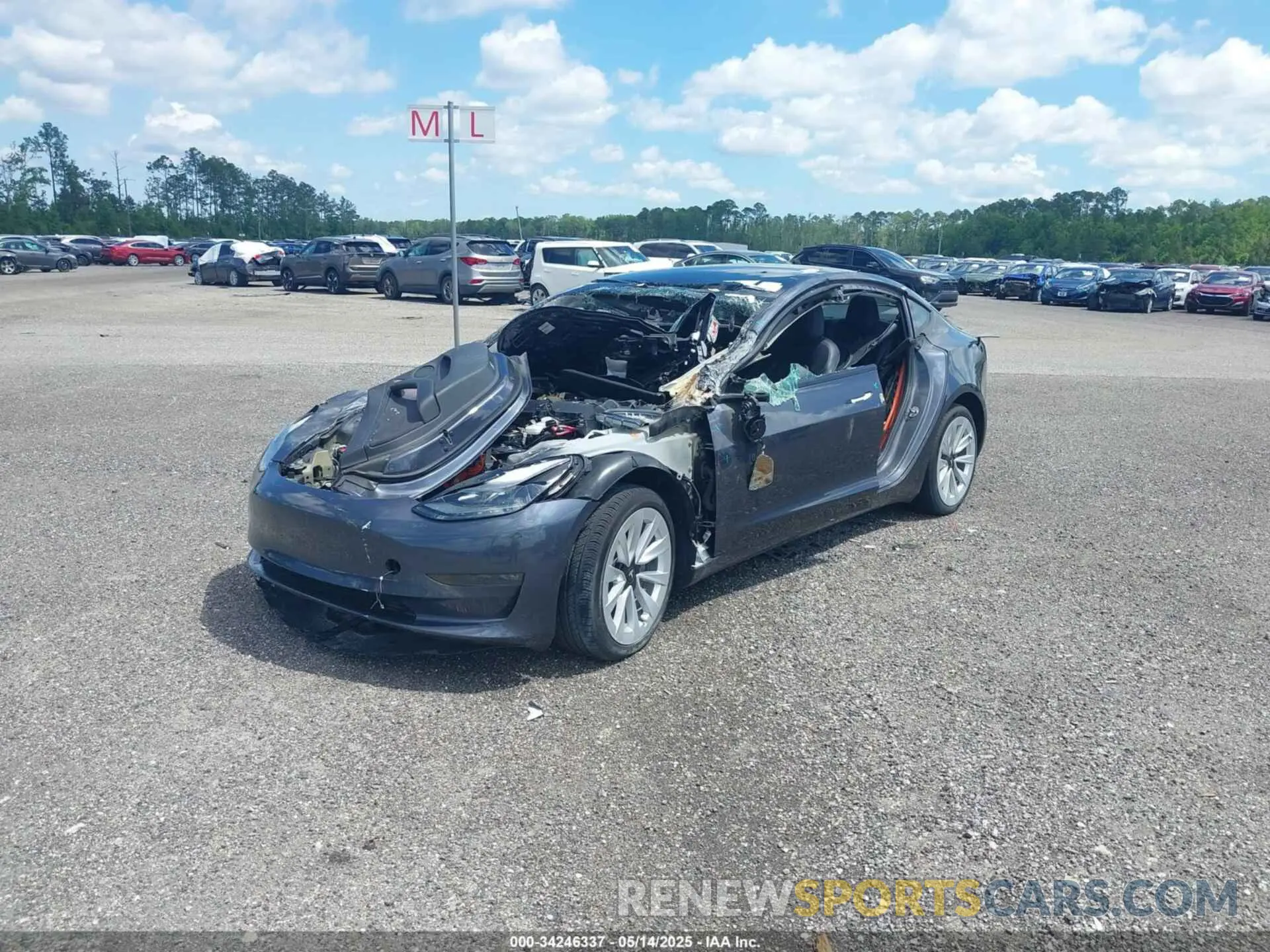 2 Photograph of a damaged car 5YJ3E1EB0NF124664 TESLA MODEL 3 2022