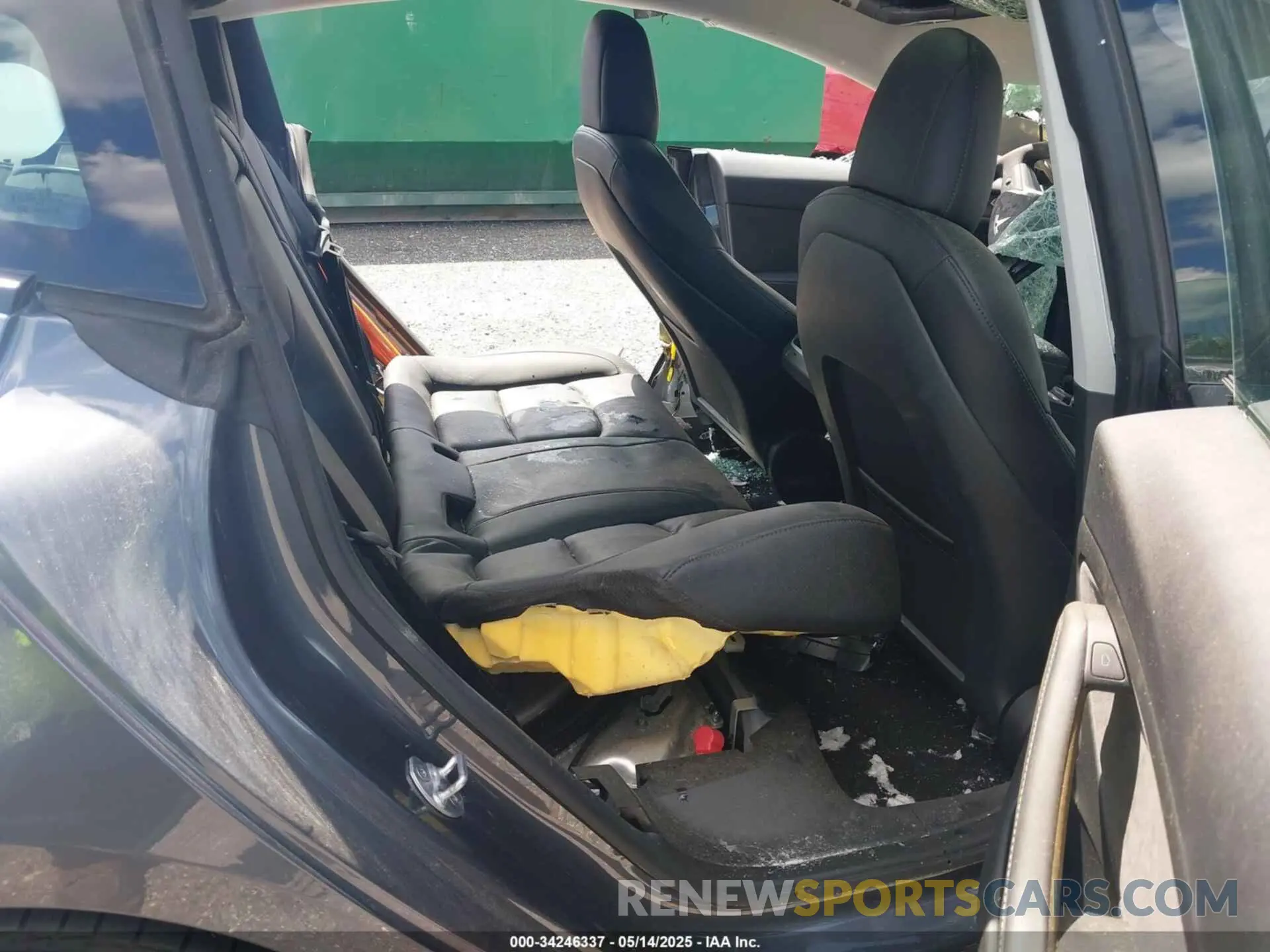 8 Photograph of a damaged car 5YJ3E1EB0NF124664 TESLA MODEL 3 2022