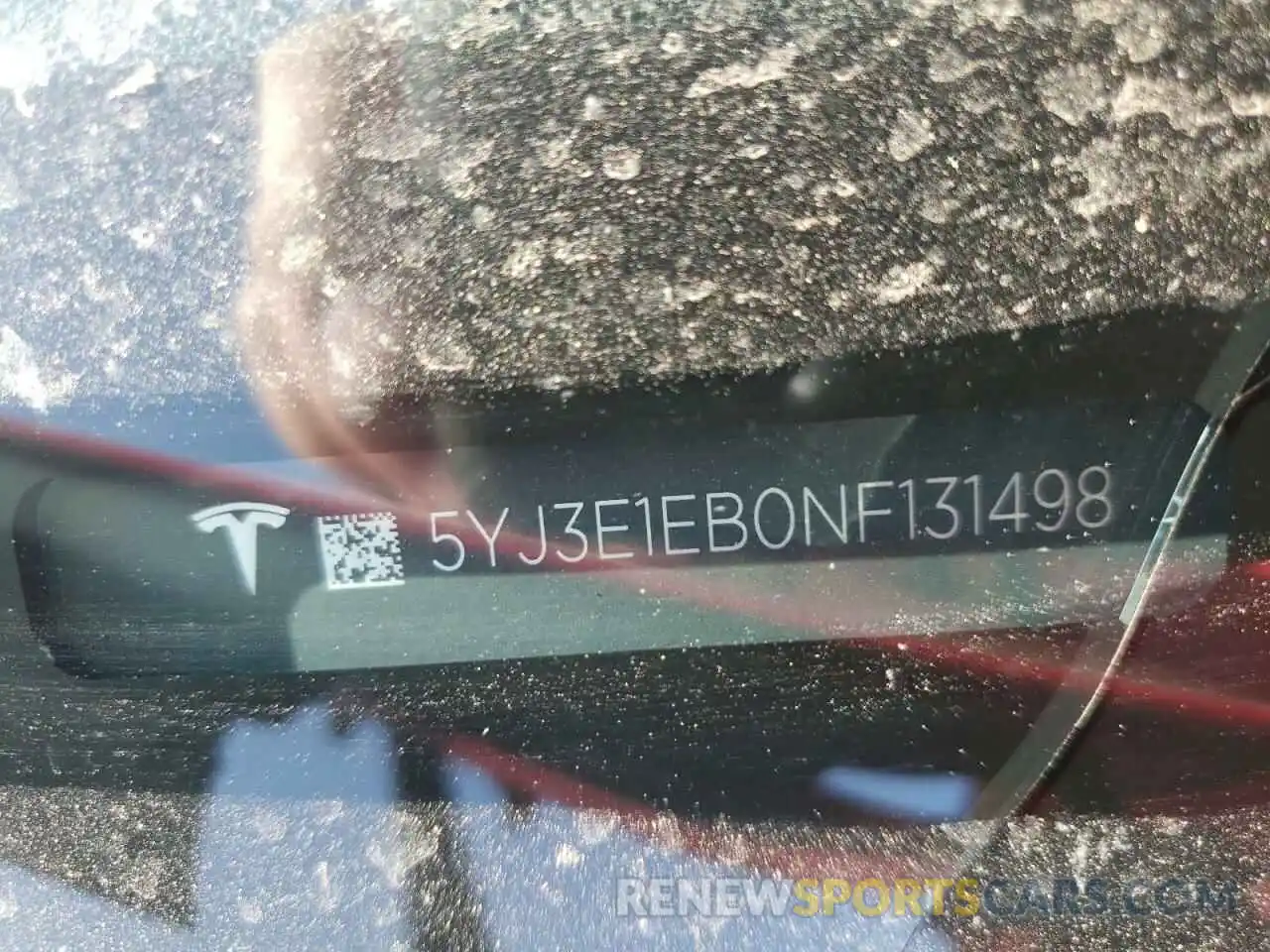 10 Photograph of a damaged car 5YJ3E1EB0NF131498 TESLA MODEL 3 2022