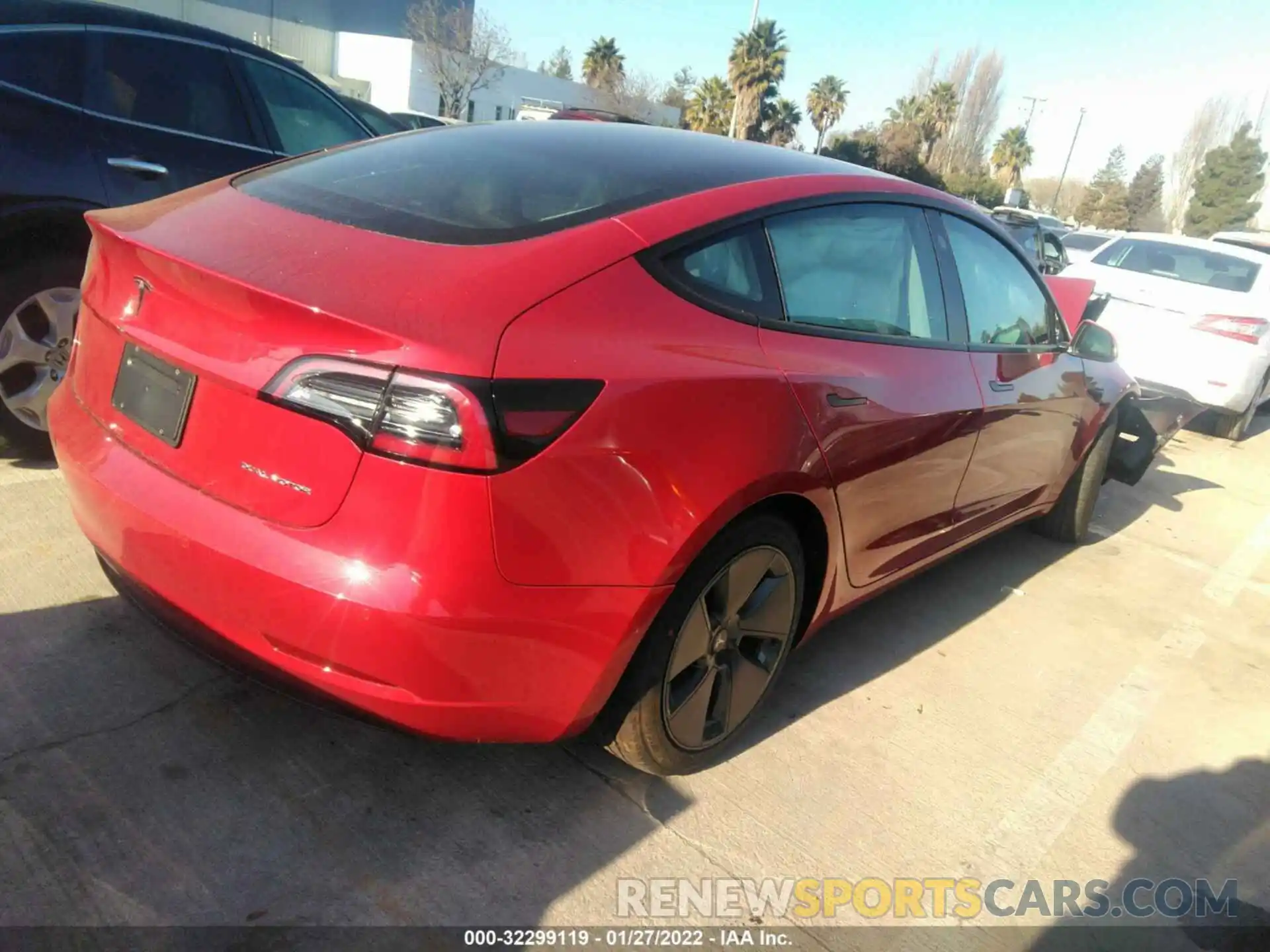 4 Photograph of a damaged car 5YJ3E1EB0NF133736 TESLA MODEL 3 2022