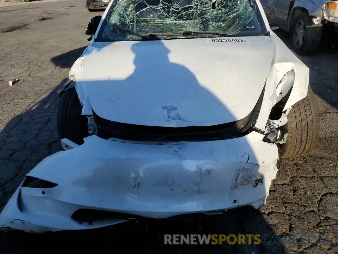 9 Photograph of a damaged car 5YJ3E1EB0NF135468 TESLA MODEL 3 2022