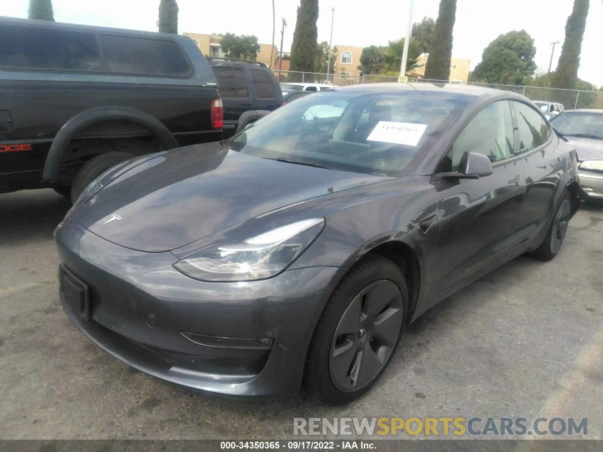 2 Photograph of a damaged car 5YJ3E1EB0NF136989 TESLA MODEL 3 2022