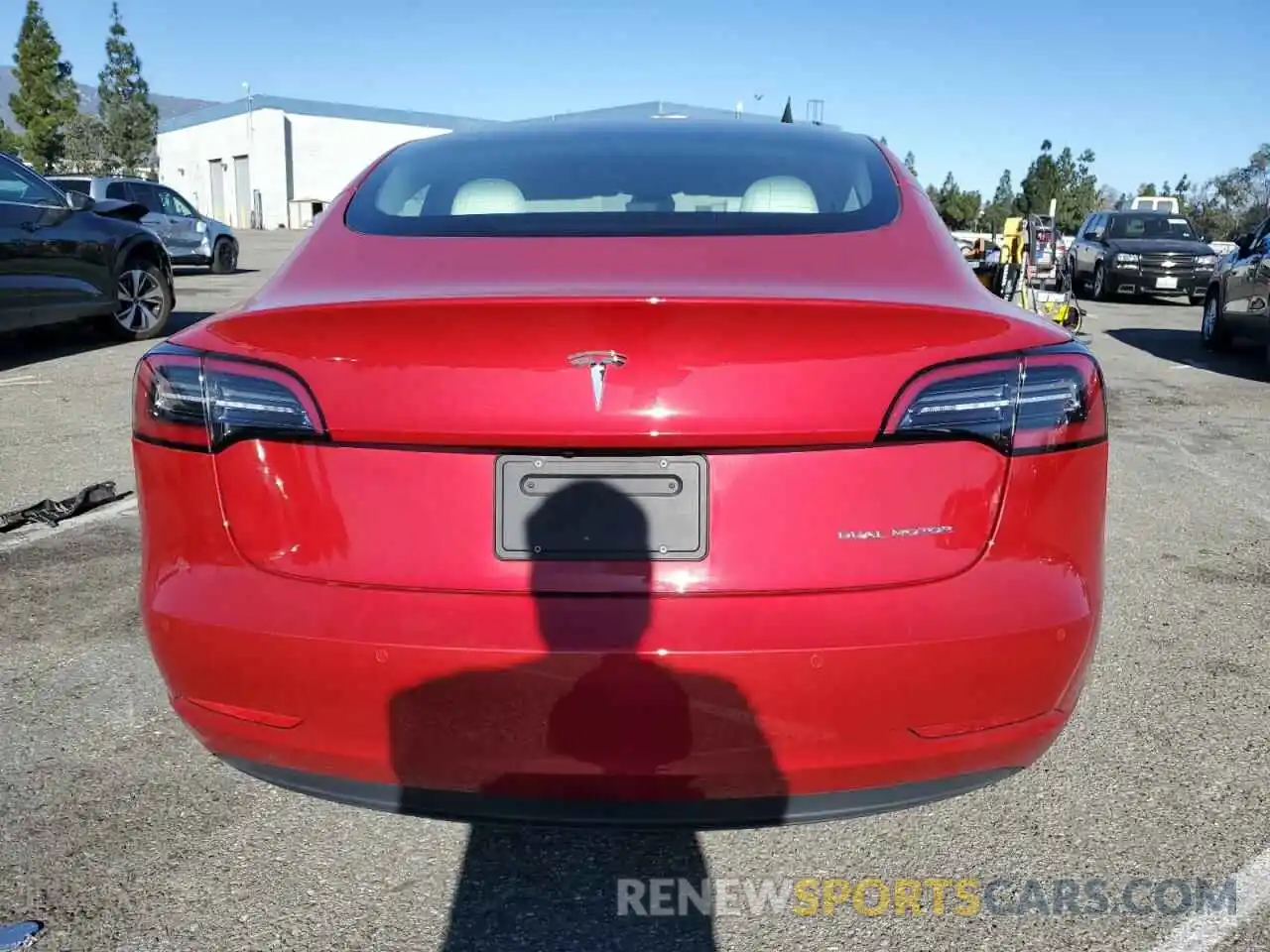 6 Photograph of a damaged car 5YJ3E1EB0NF137933 TESLA MODEL 3 2022