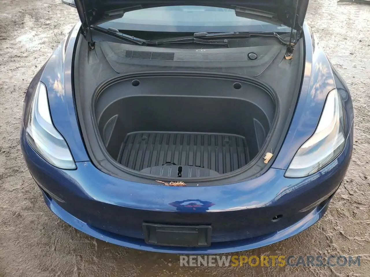 12 Photograph of a damaged car 5YJ3E1EB0NF147376 TESLA MODEL 3 2022