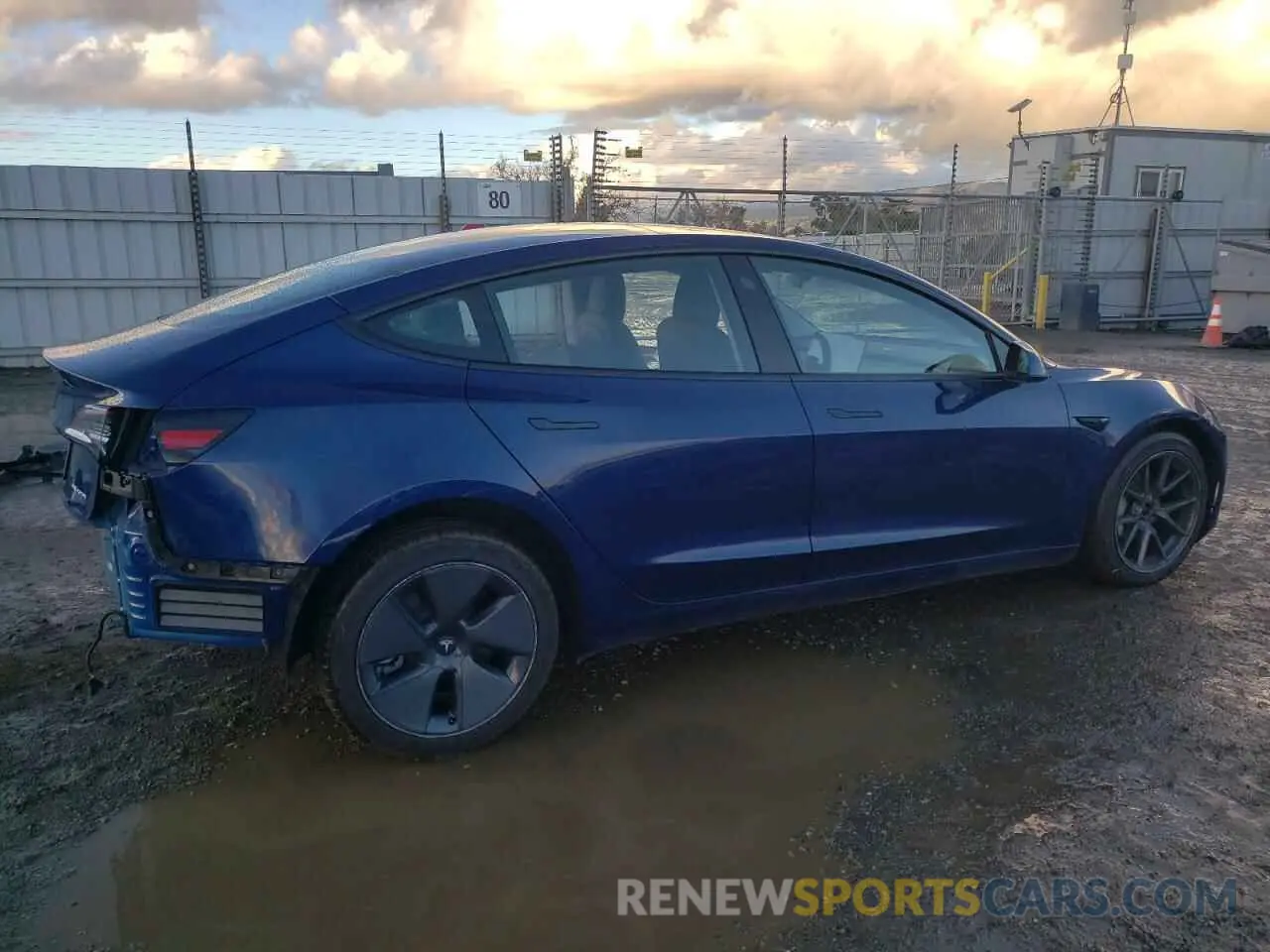 3 Photograph of a damaged car 5YJ3E1EB0NF147376 TESLA MODEL 3 2022
