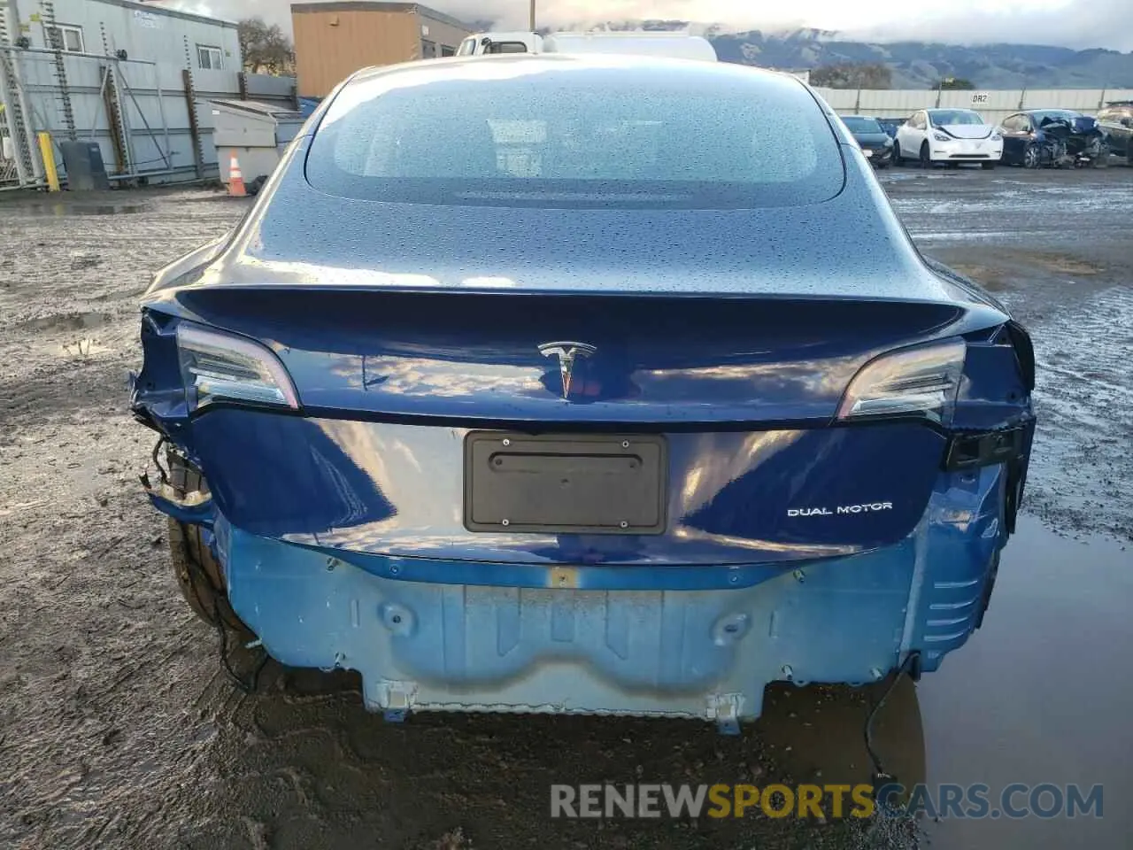 6 Photograph of a damaged car 5YJ3E1EB0NF147376 TESLA MODEL 3 2022