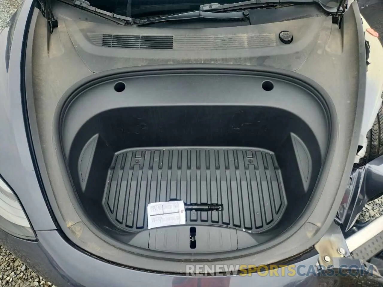 11 Photograph of a damaged car 5YJ3E1EB0NF163495 TESLA MODEL 3 2022