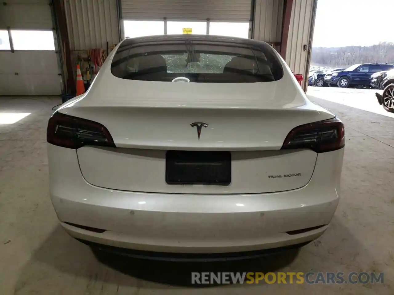 6 Photograph of a damaged car 5YJ3E1EB0NF183875 TESLA MODEL 3 2022