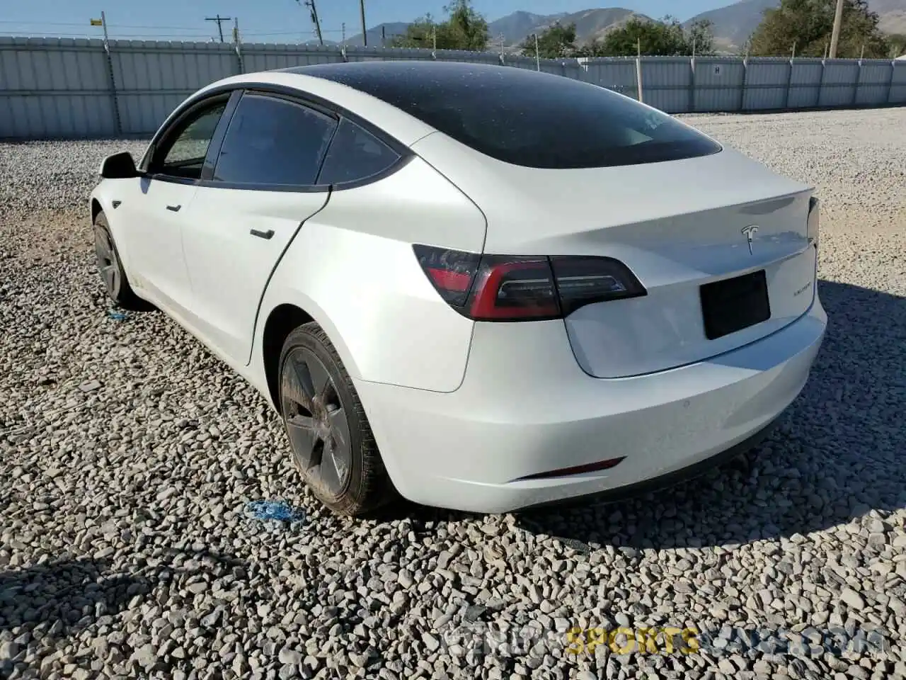 3 Photograph of a damaged car 5YJ3E1EB0NF184377 TESLA MODEL 3 2022