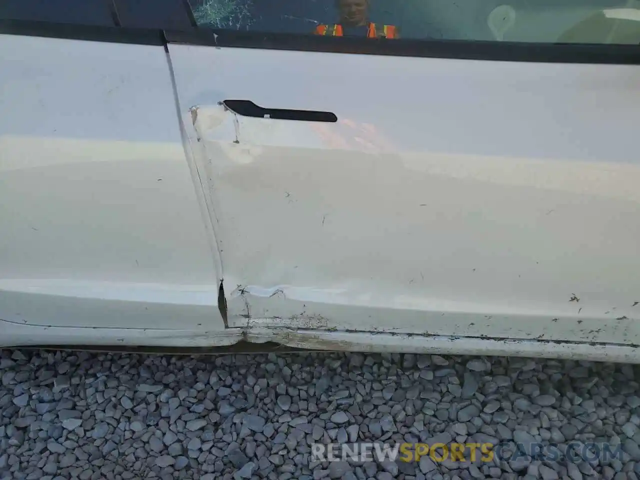 9 Photograph of a damaged car 5YJ3E1EB0NF184377 TESLA MODEL 3 2022