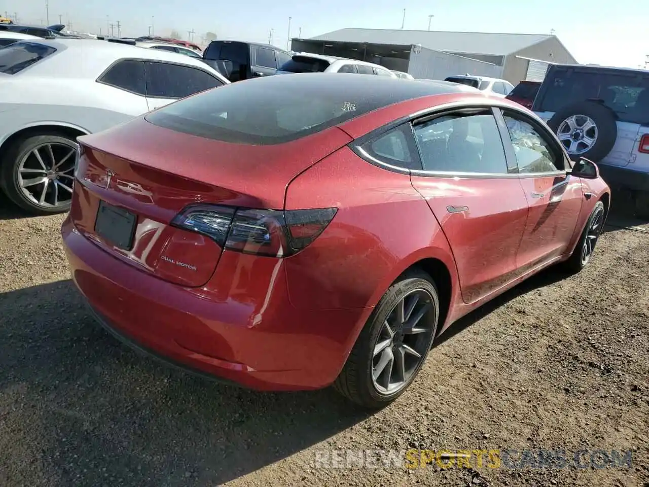 4 Photograph of a damaged car 5YJ3E1EB0NF191605 TESLA MODEL 3 2022