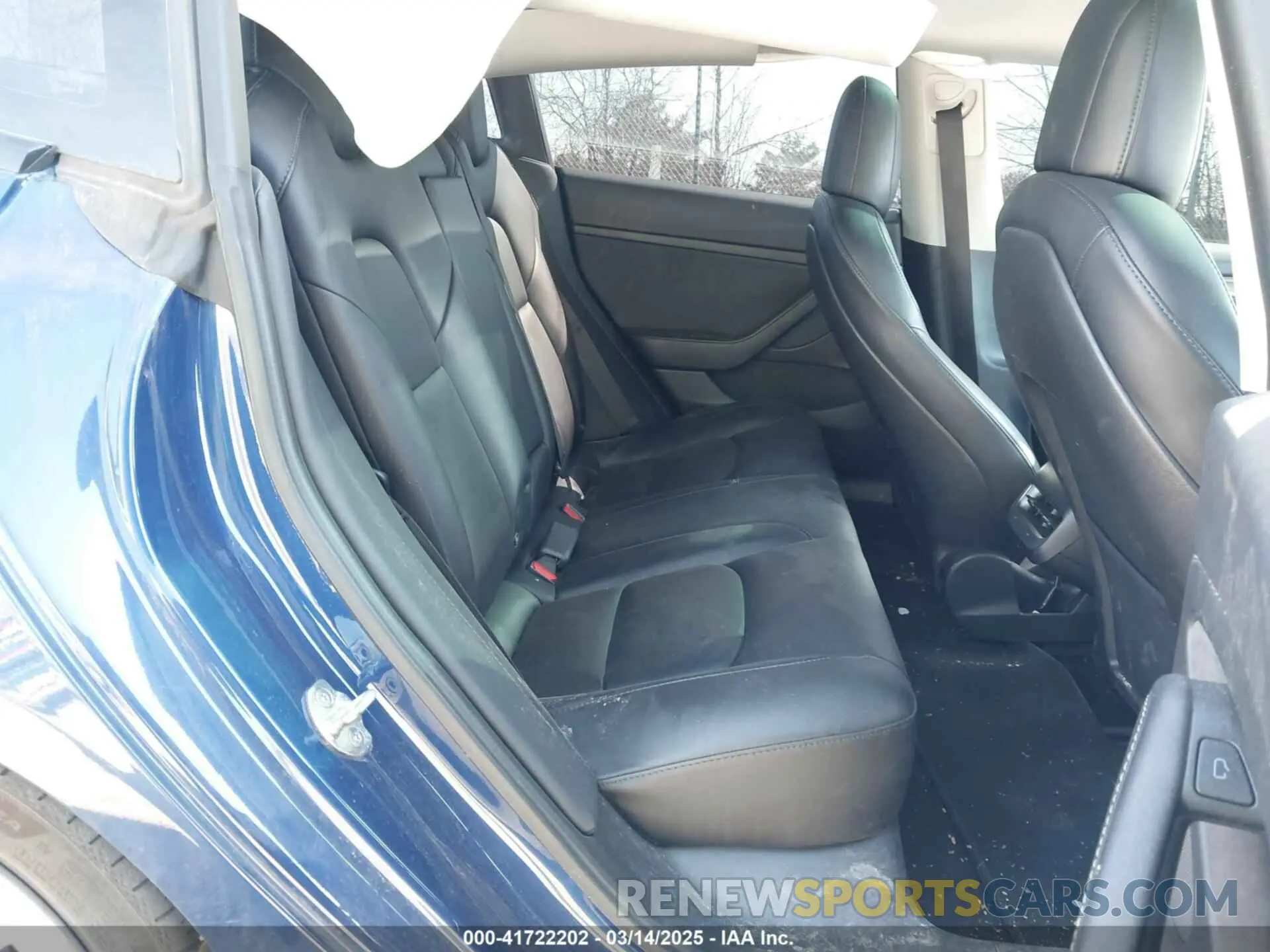 8 Photograph of a damaged car 5YJ3E1EB0NF191717 TESLA MODEL 3 2022