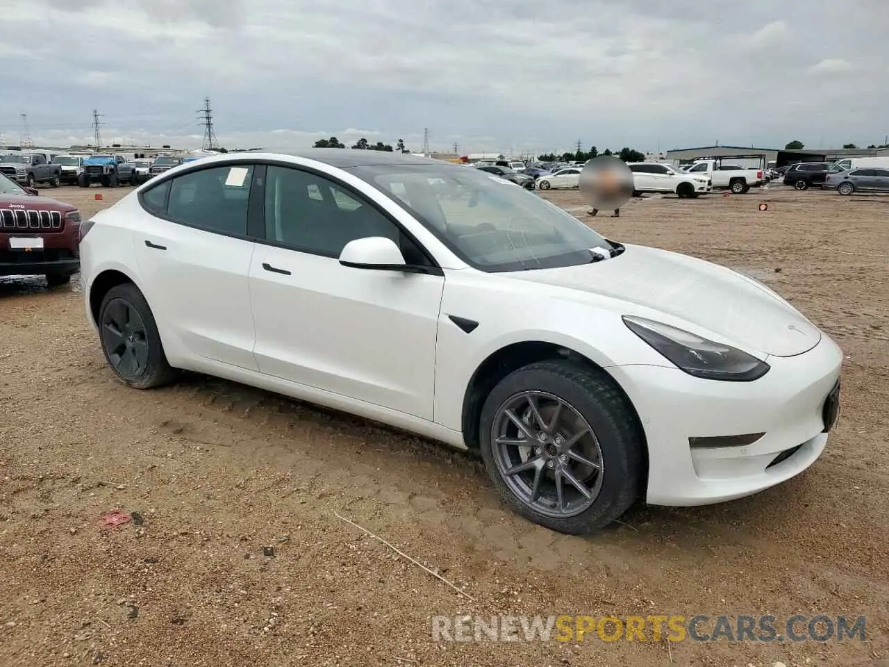 4 Photograph of a damaged car 5YJ3E1EB0NF198621 TESLA MODEL 3 2022
